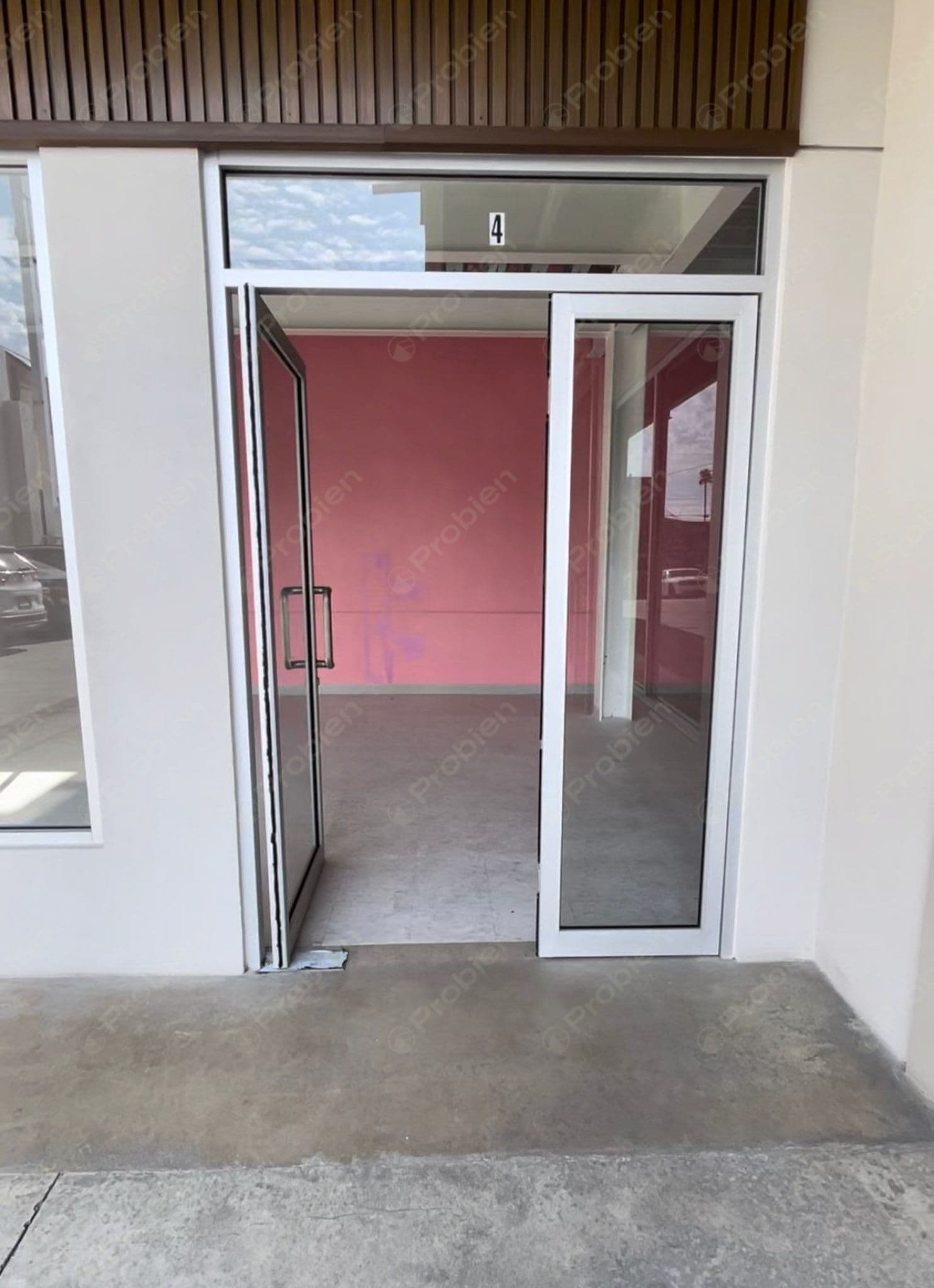 Local en Renta - Plaza Coral Playas de Tijuana Planta Baja