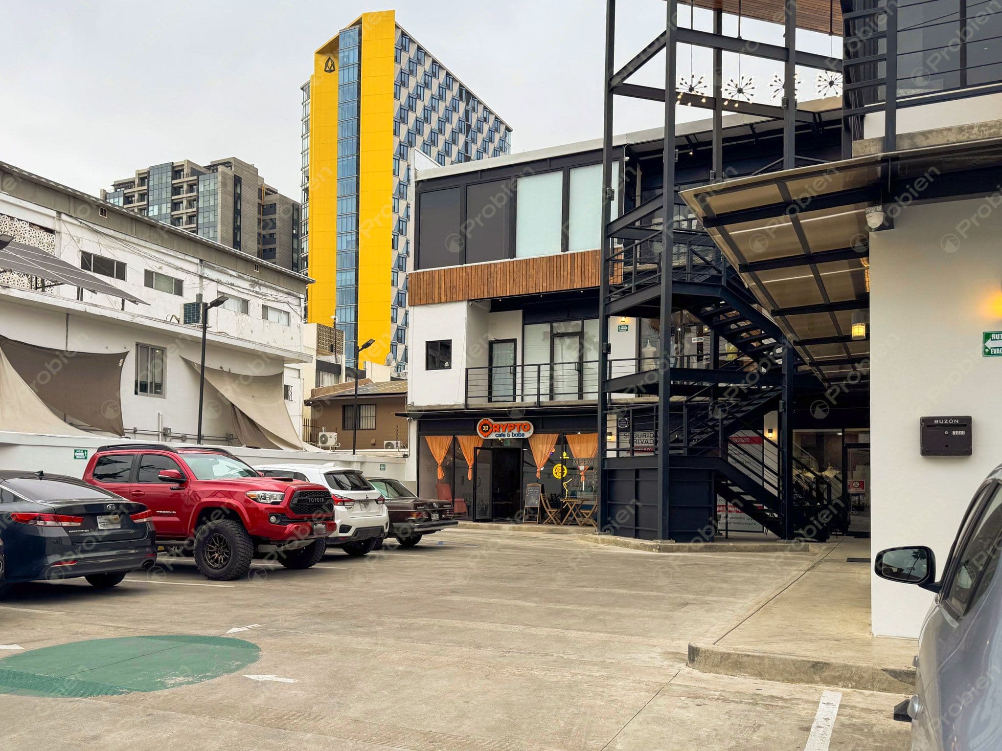 Traspaso de Café en Plaza Rincón Gabilondo – Totalmente Equipado y en Operación