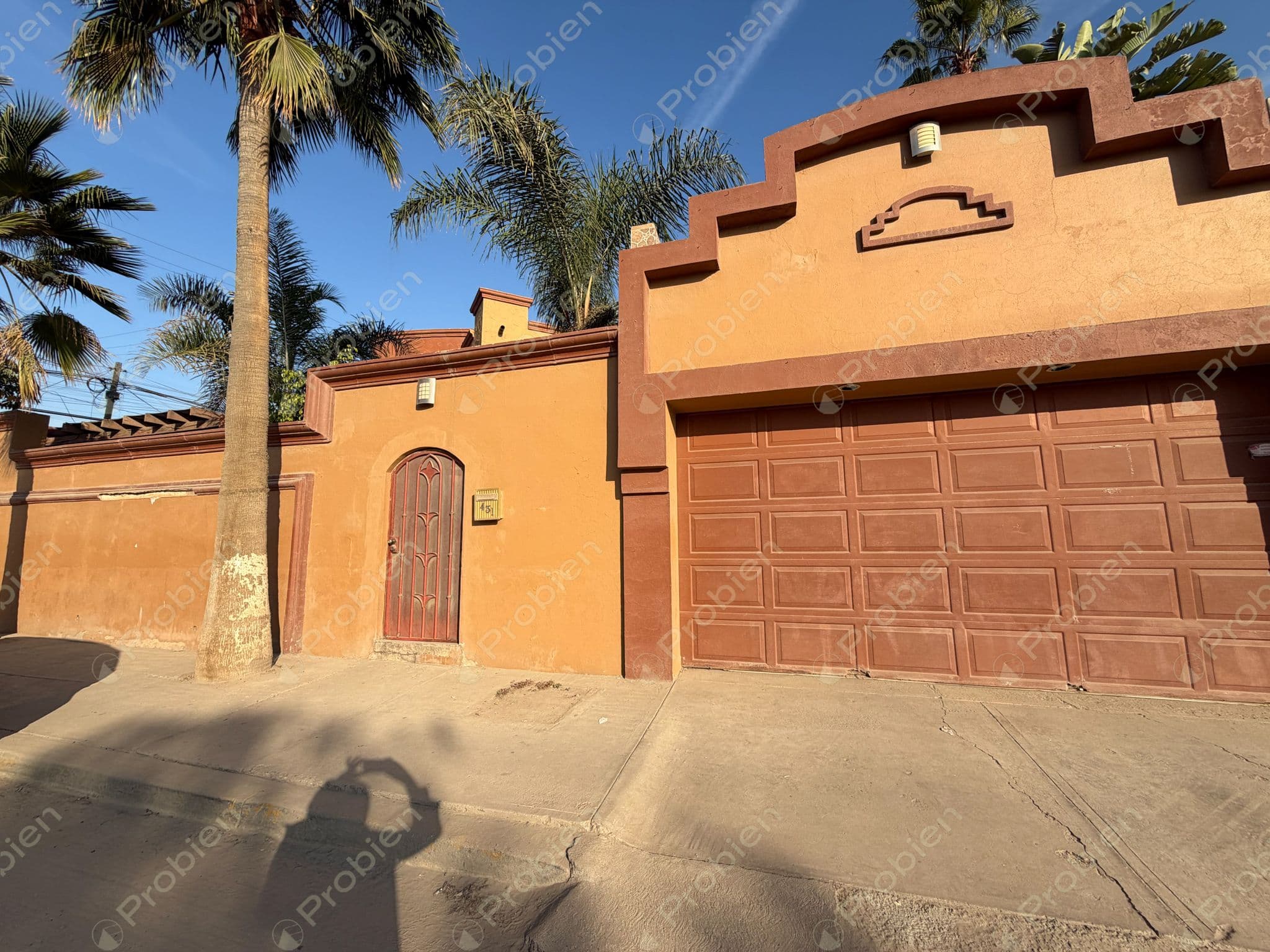 Casa en Venta en Las Torres Parte Baja | Amplia Residencia con Potencial Comercial