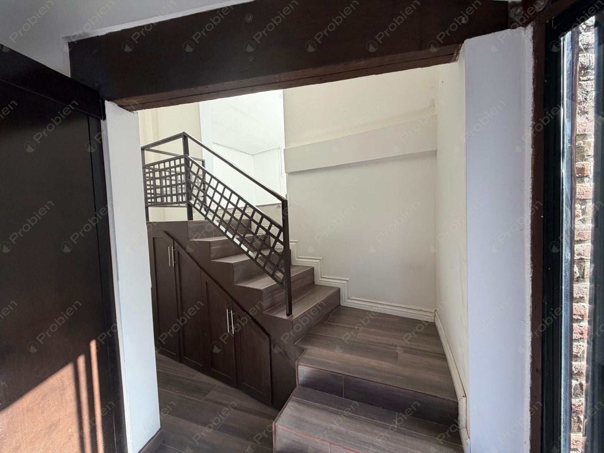 Casa en Renta en Lomas de Aguacaliente – Zona Residencial Tranquila y Bien Ubicada - Foto 10 de 24