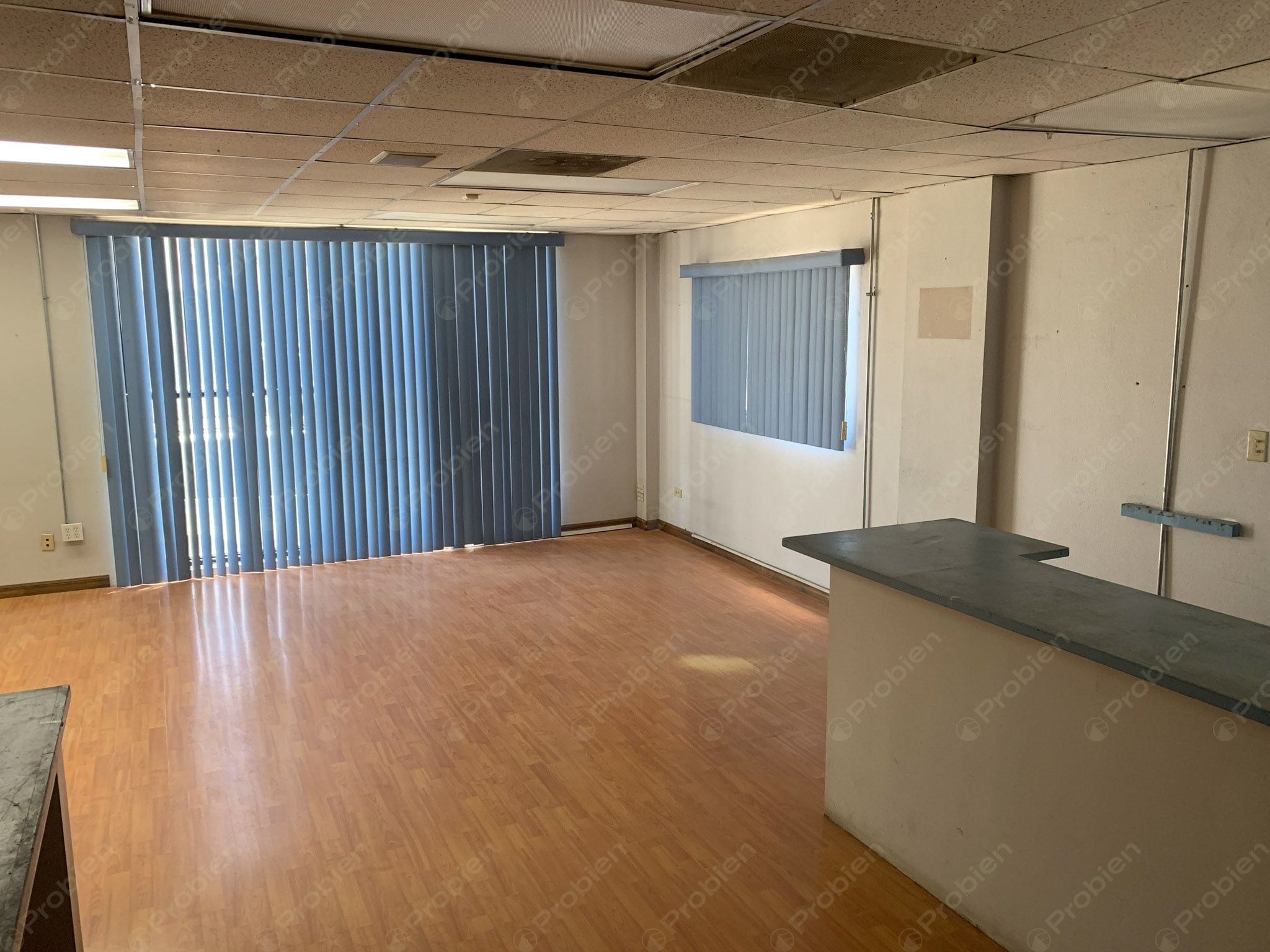 Bodega y Oficinas en Renta – Garita de Otay, Esquina con Alto Flujo Vehicular - Foto 3 de 7