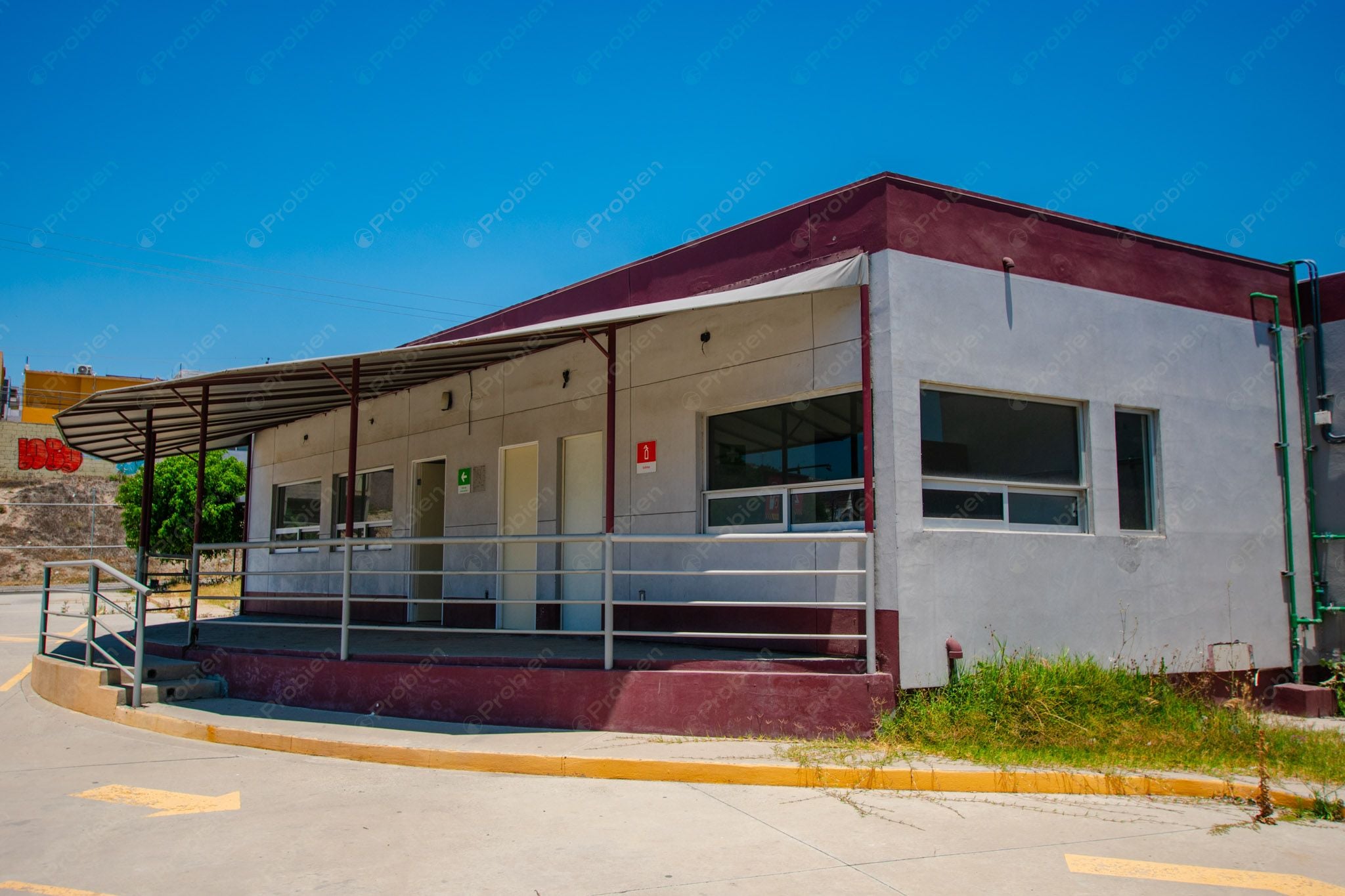 Terreno en Renta con Oficinas y Área de Verificación en Blvd. Casa Blanca – 1,133 m² - Foto 7 de 16