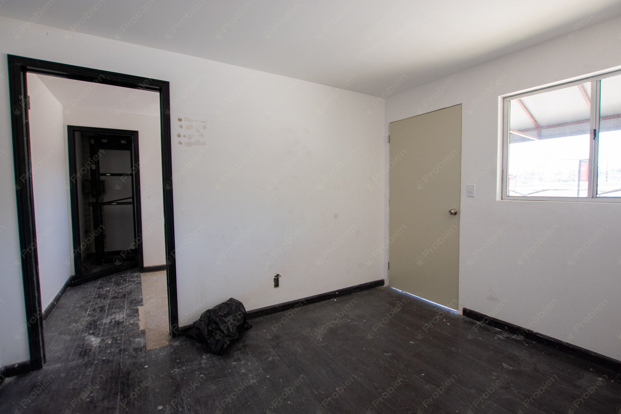 Terreno en Renta con Oficinas y Área de Verificación en Blvd. Casa Blanca – 1,133 m² - Foto 9 de 16