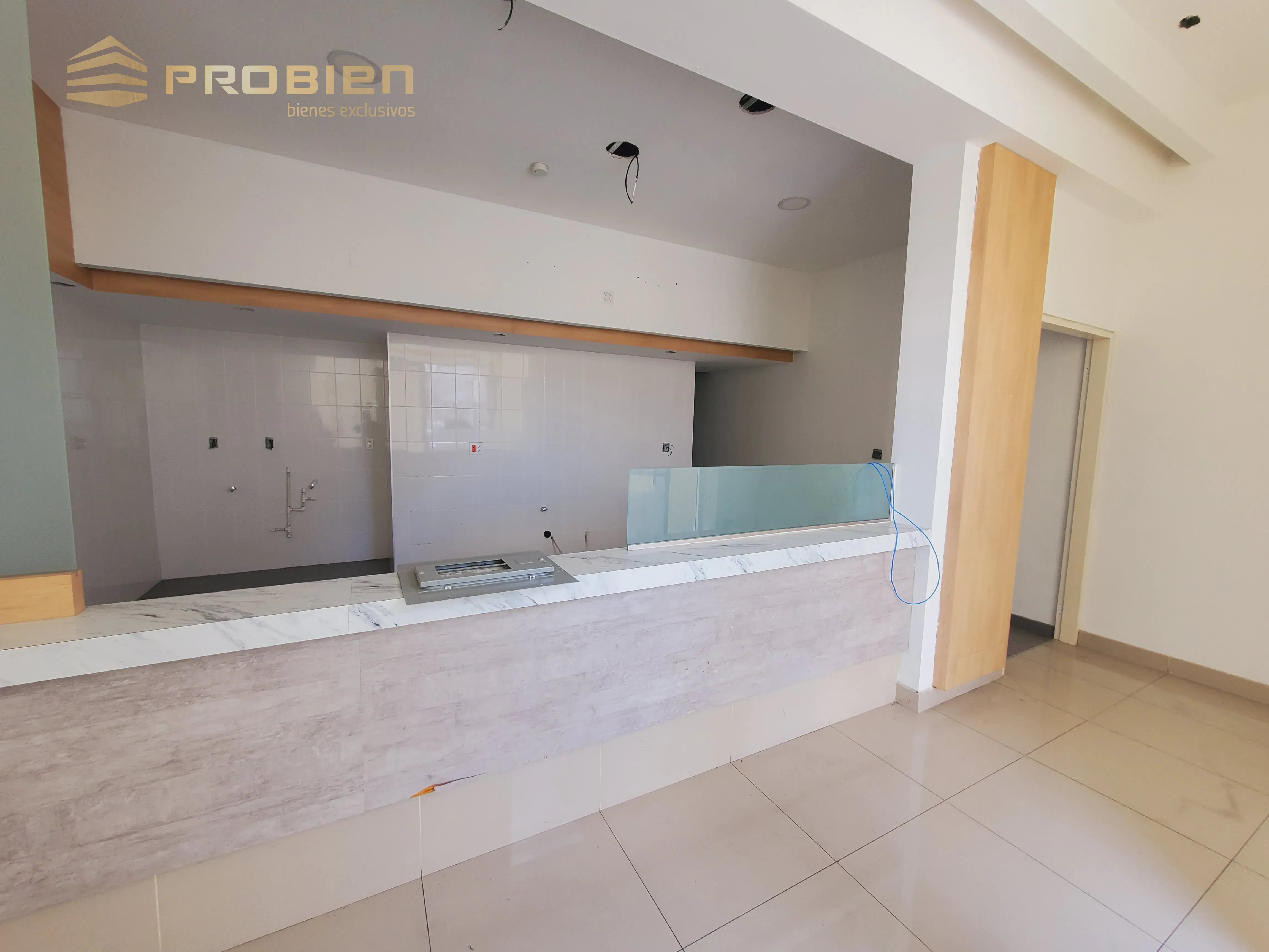 Plaza comercial en renta- Col. Aeropuerto (Plaza Aeropuerto) - Foto 4 de 11