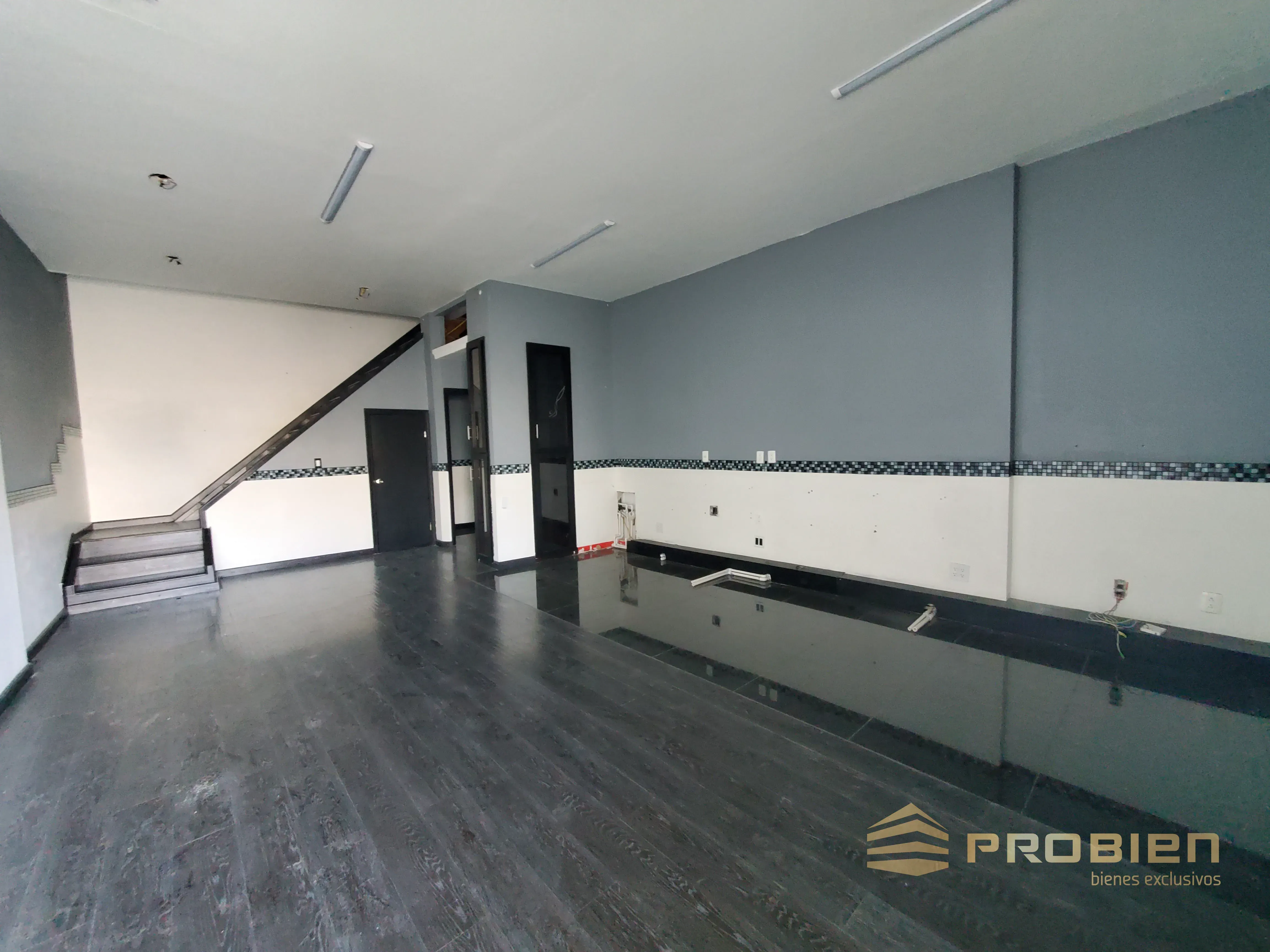 Plaza comercial en renta- Col. Aeropuerto  (Plaza Libertad)  - Foto 8 de 9