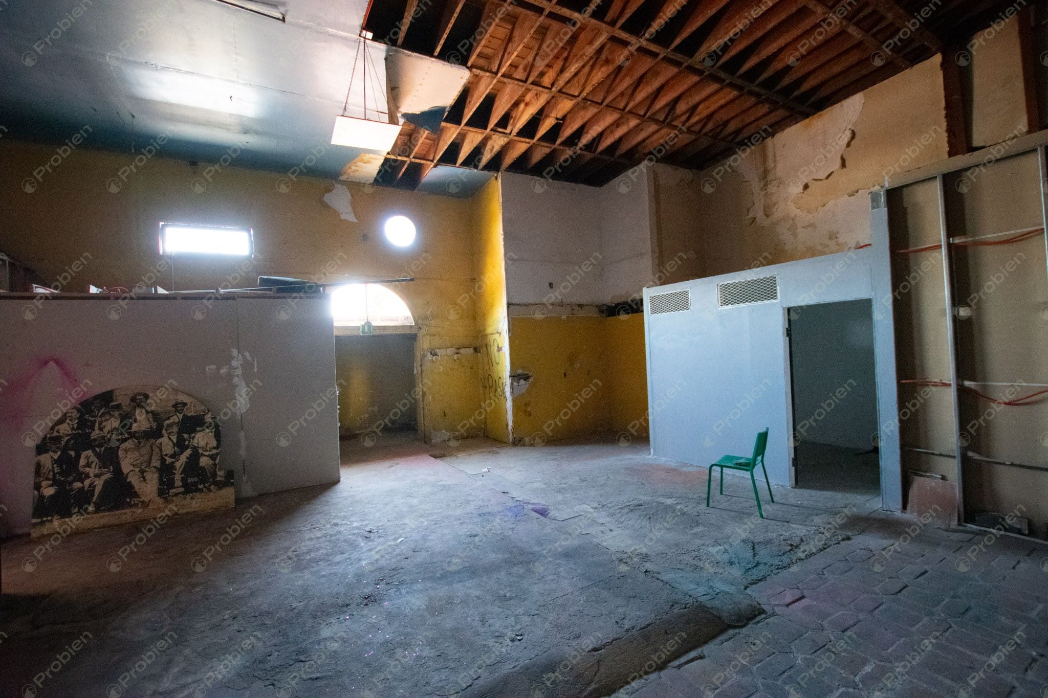 Local Comercial en Renta en El Foro – Zona Centro Tijuana, 980 m² en el Icónico Palacio Jai Alai - Foto 28 de 30