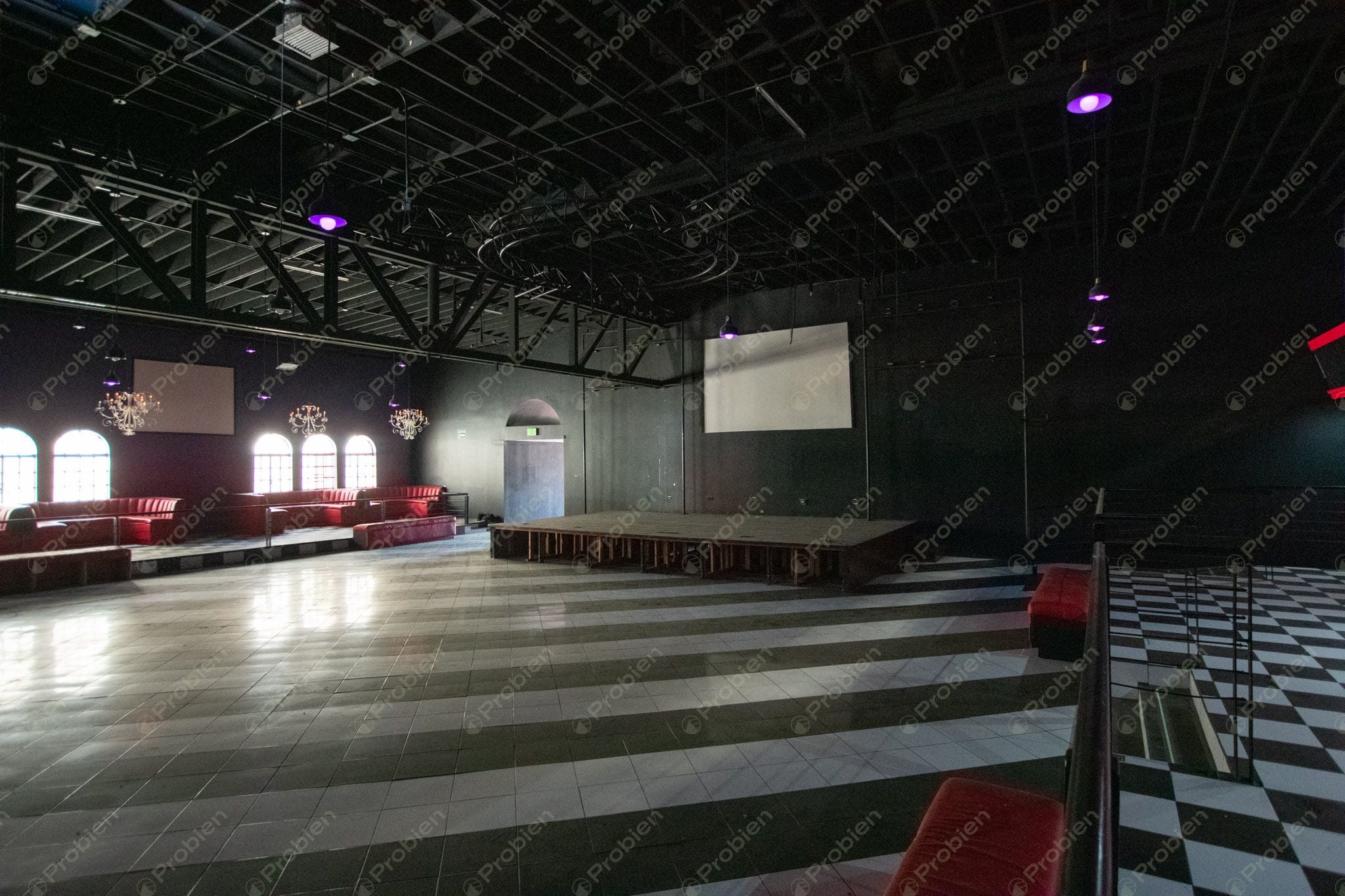 Local Comercial en Renta en El Foro – Zona Centro Tijuana, 980 m² en el Icónico Palacio Jai Alai - Foto 9 de 30