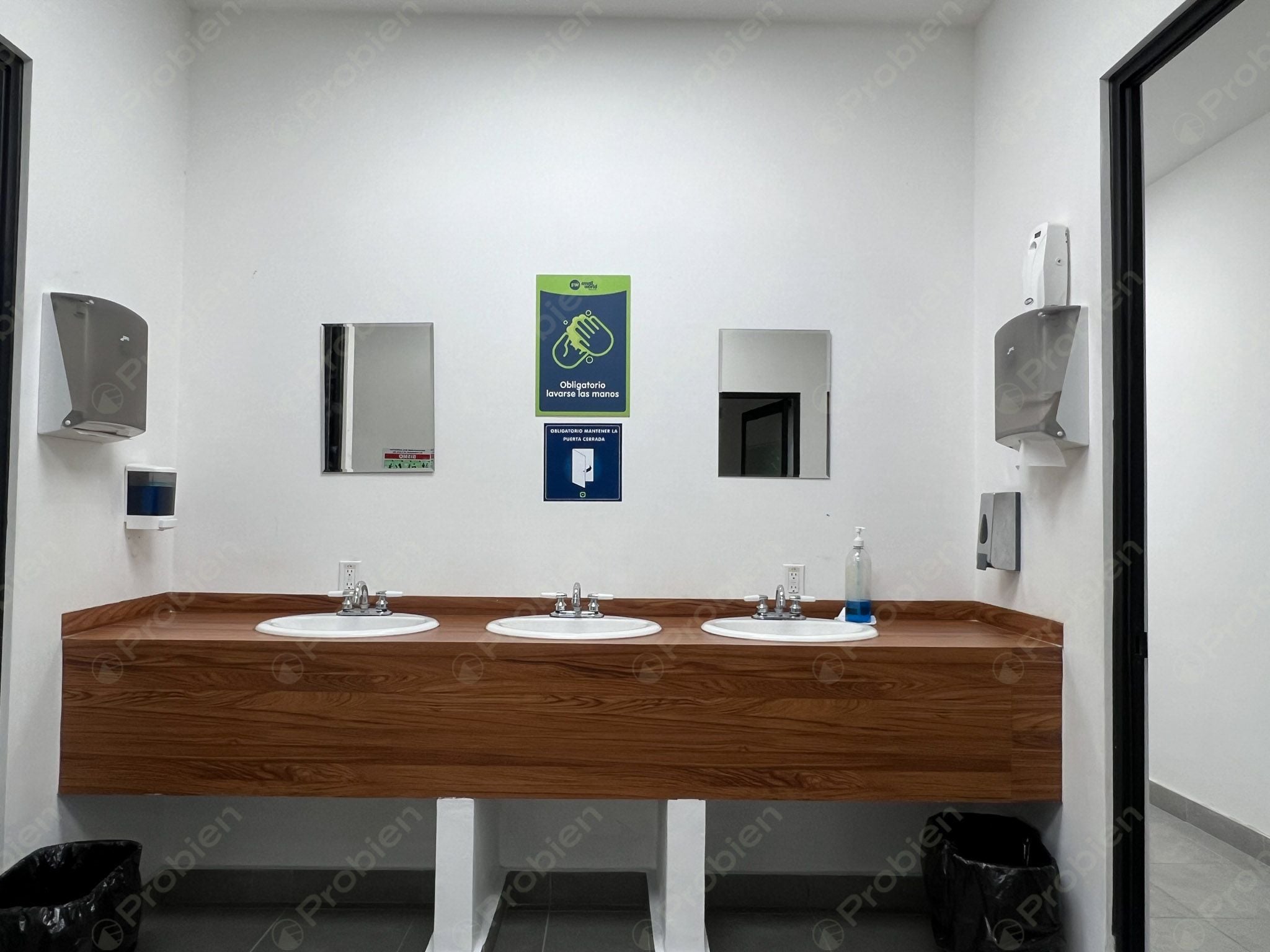 Oficina en Renta Coworking 121.92 m² - En Plaza Alameda Otay - Foto 10 de 12