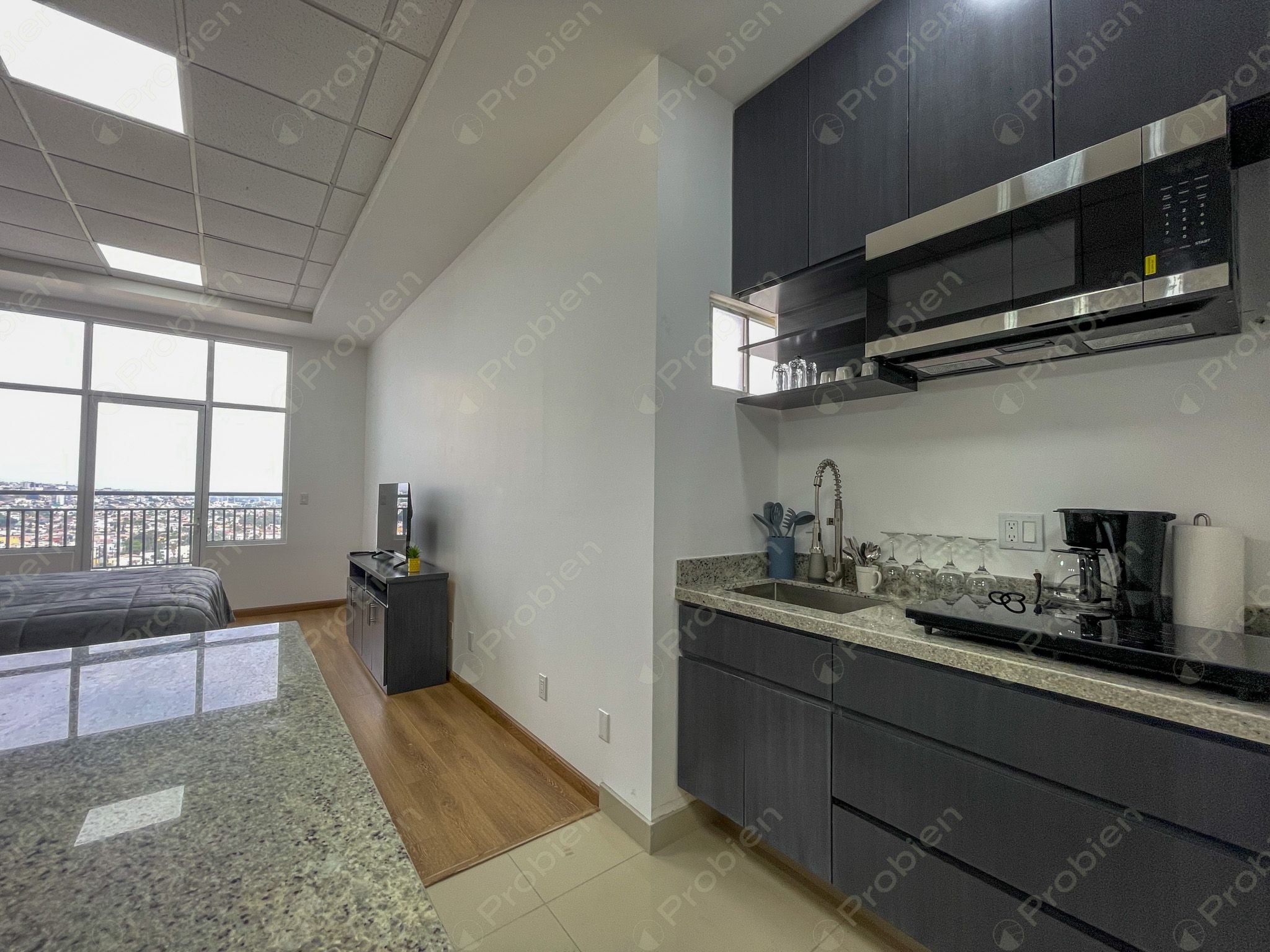 Departamento Loft en Renta en Montebello – Vista Panorámica y Balcón - Foto 10 de 18