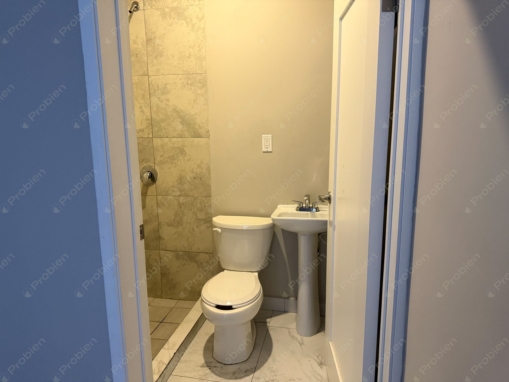 Casa Tipo Townhouse en Renta en Hipódromo | Ubicación Privilegiada - Foto 5 de 18