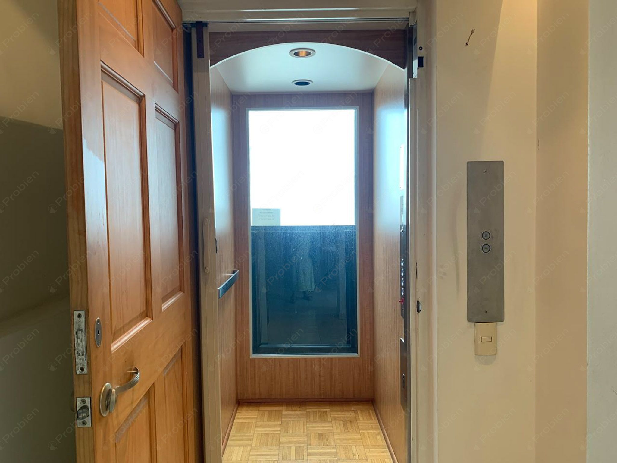 Casa en Renta / Venta en Laderas de Monterrey – 3 Niveles, Elevador y Amplio Patio con Vista - Foto 14 de 19