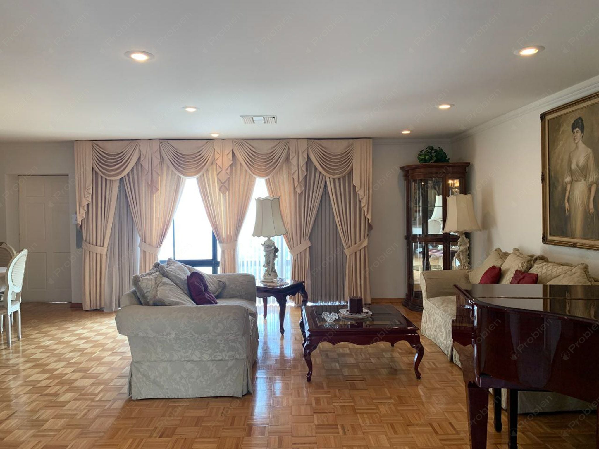 Casa en Renta / Venta en Laderas de Monterrey – 3 Niveles, Elevador y Amplio Patio con Vista - Foto 5 de 19