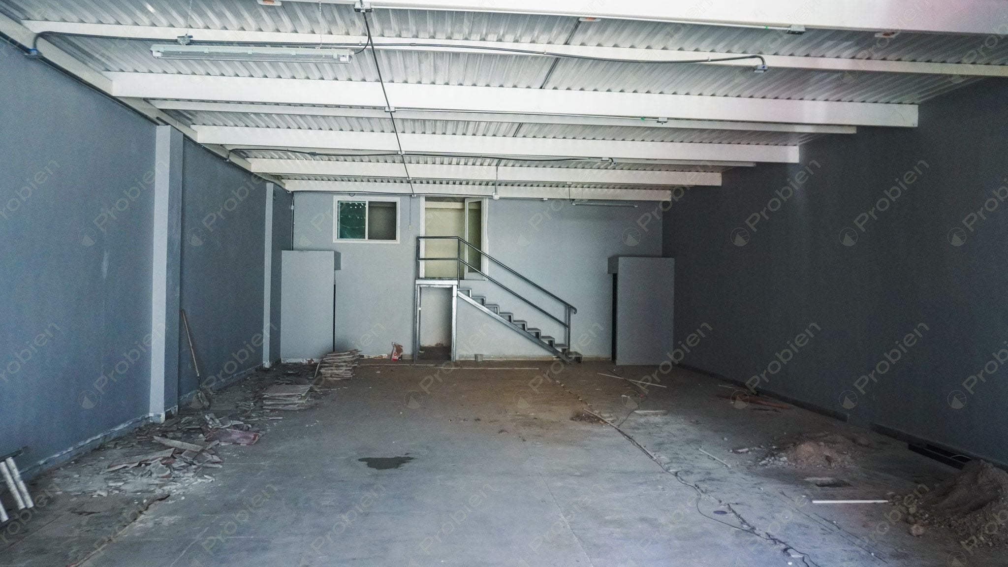 Bodega Comercial en Renta en Blvd. Clouthier – 230 m² y 6 Estacionamientos - Foto 8 de 11