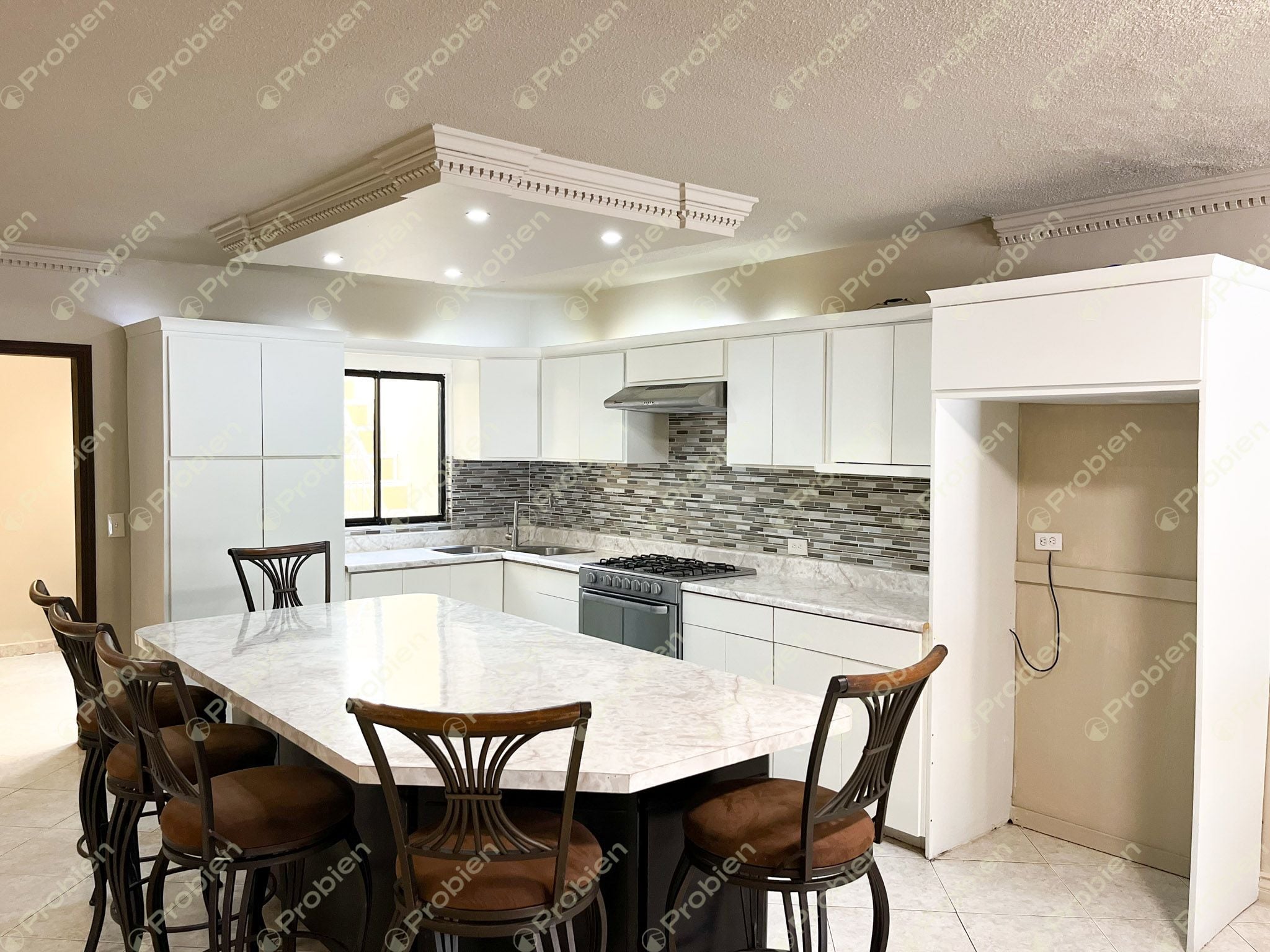 Casa en Renta en Playas de Tijuana Sección El Dorado con Paneles Solares y 4 Recámaras - Foto 4 de 15