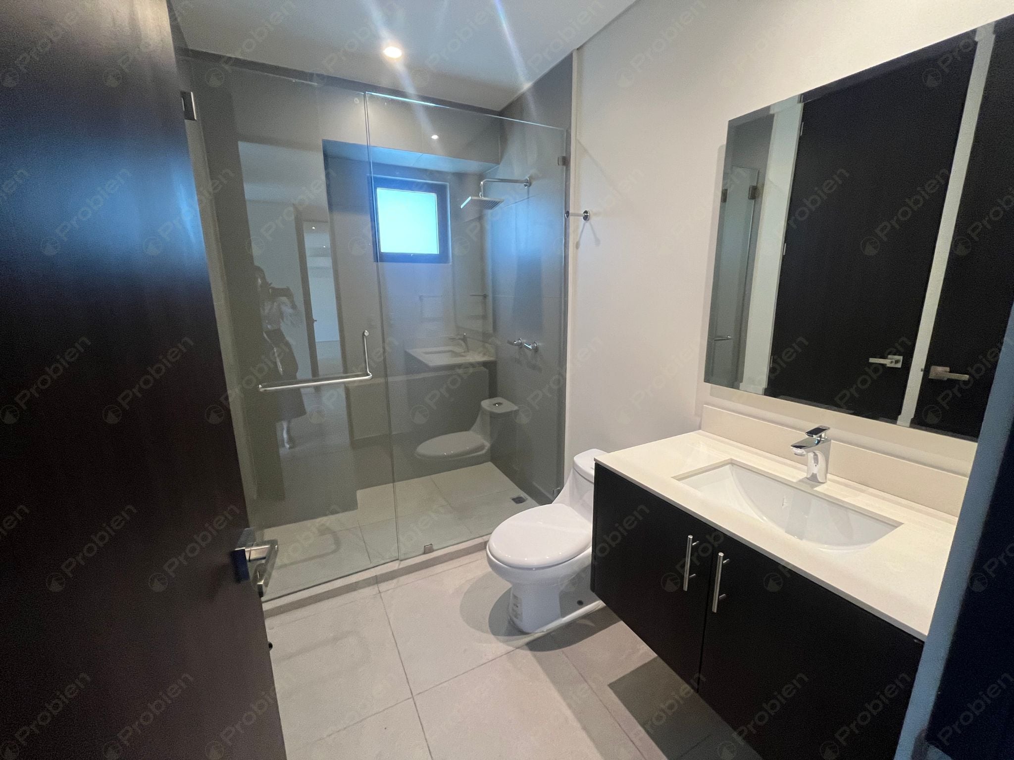 Departamento en Venta en Levant Campestre – 3 Recámaras, Vista al Estadio y Amenidades de Lujo - Foto 9 de 36