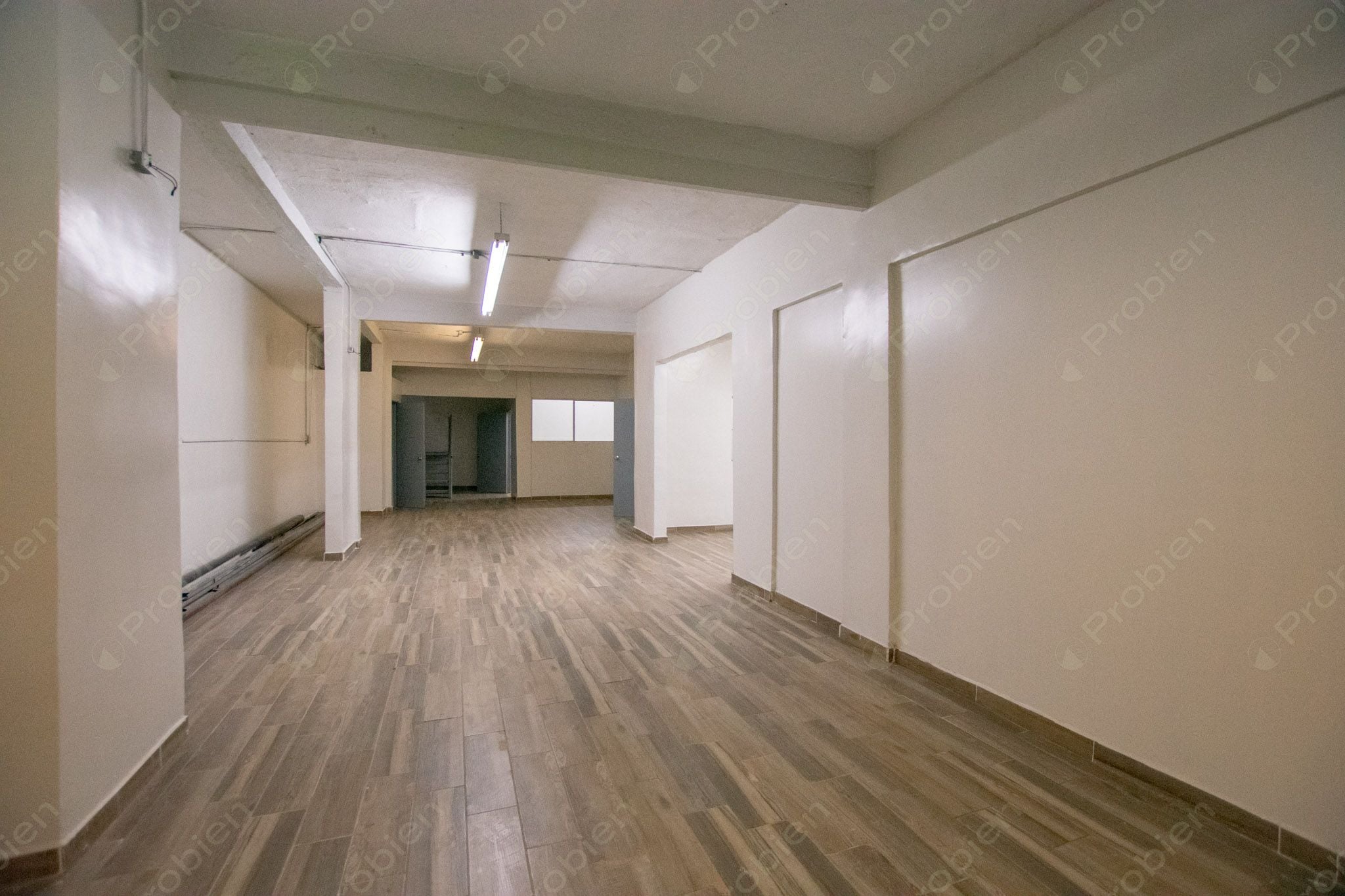 Bodega / Local en Renta sobre Vialidad Principal en Otay – 400 m² con Gran Potencial Comercial - Foto 7 de 16