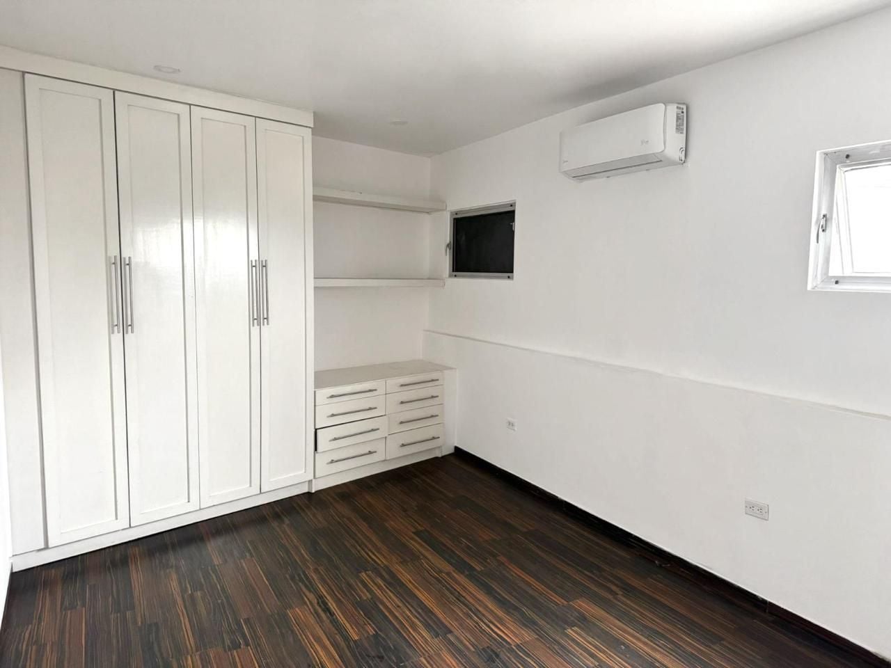 Townhouse en Renta en Caborca Chapultepec– ¡Espacios amplios y vista espectacular! - Foto 3 de 7