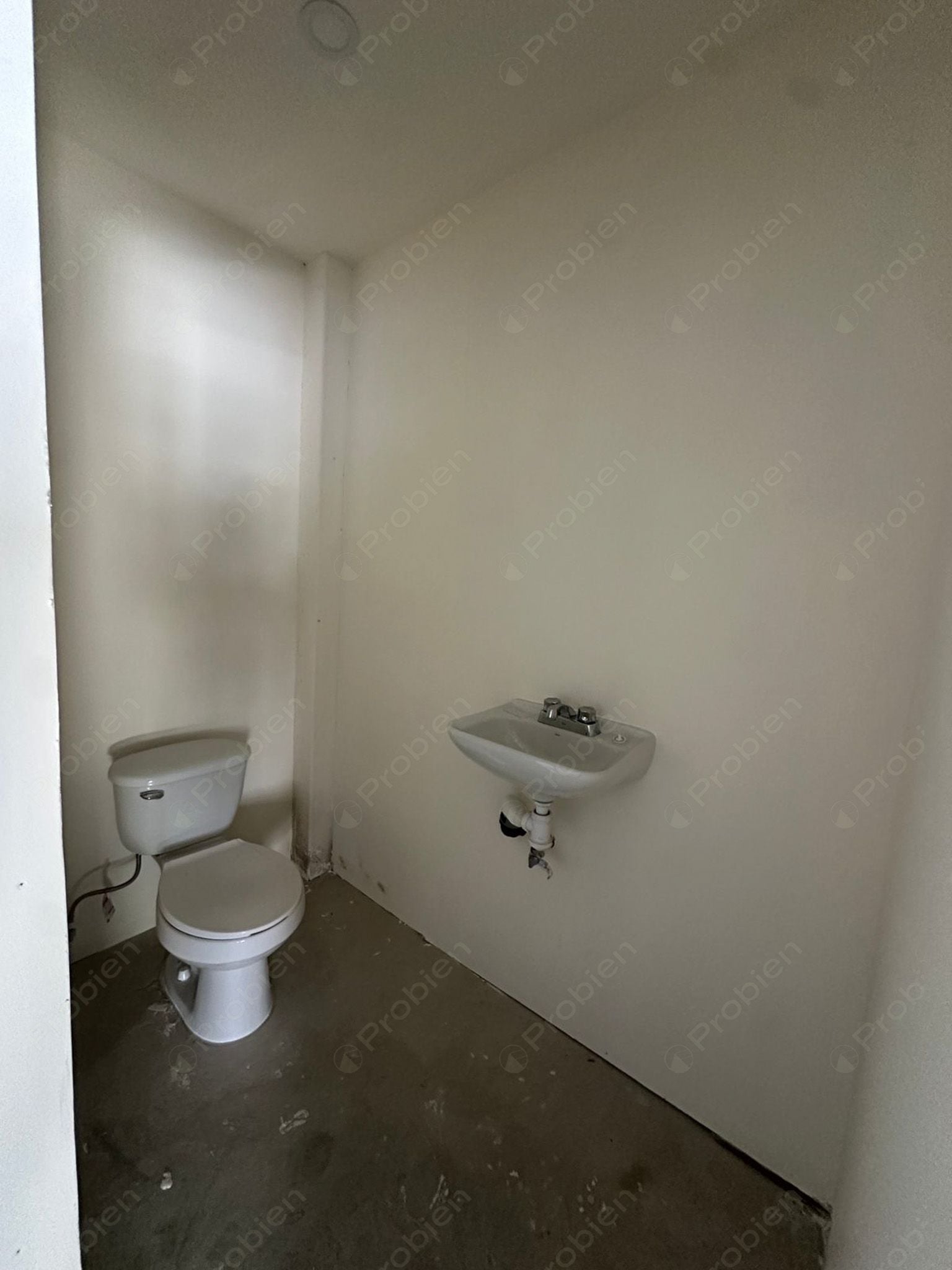 Local Comercial en Renta en Zona Centro – Ubicación Estratégica en Área Platino - Foto 5 de 5