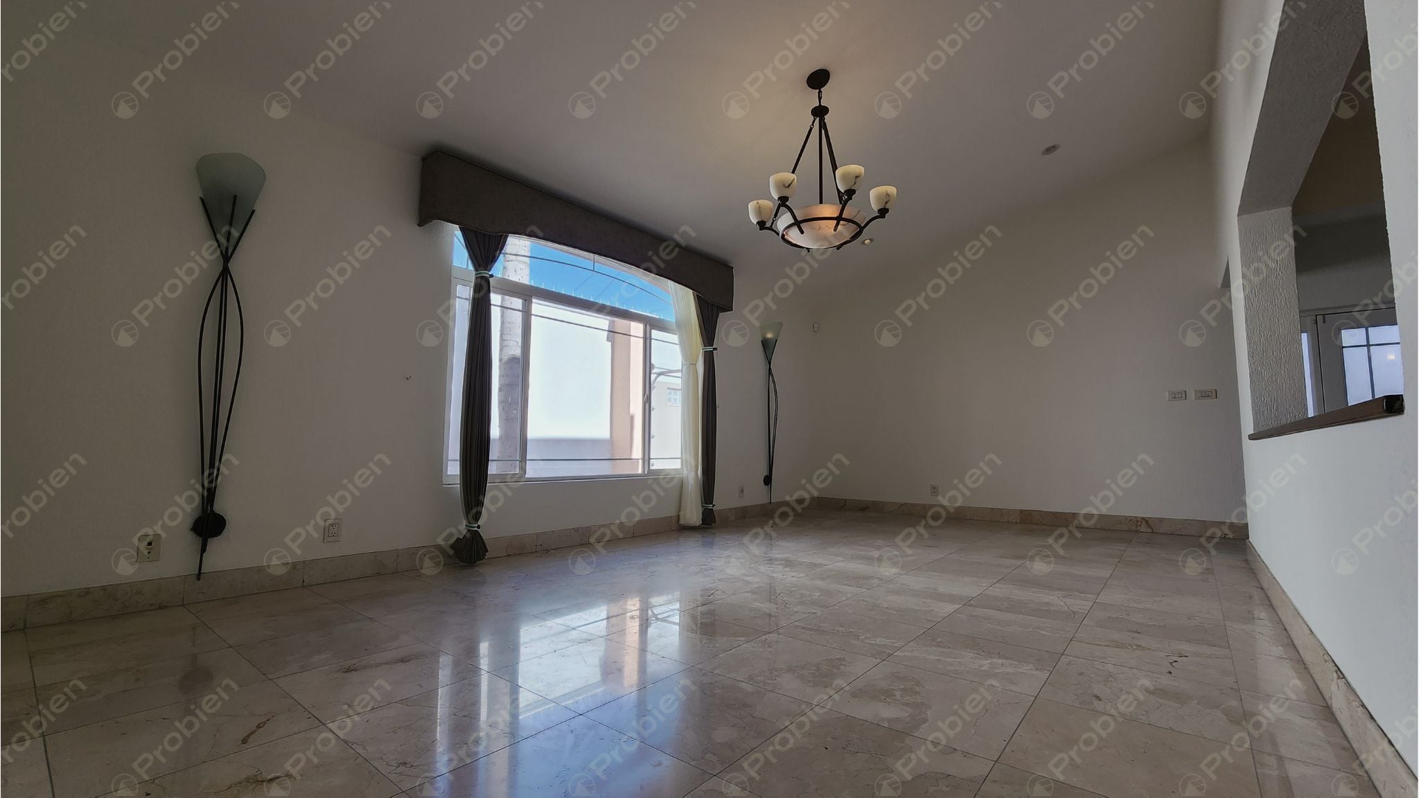 Casa en Venta en Las Palmas – Amplia, Remodelada y con Paneles Solares - Foto 9 de 33