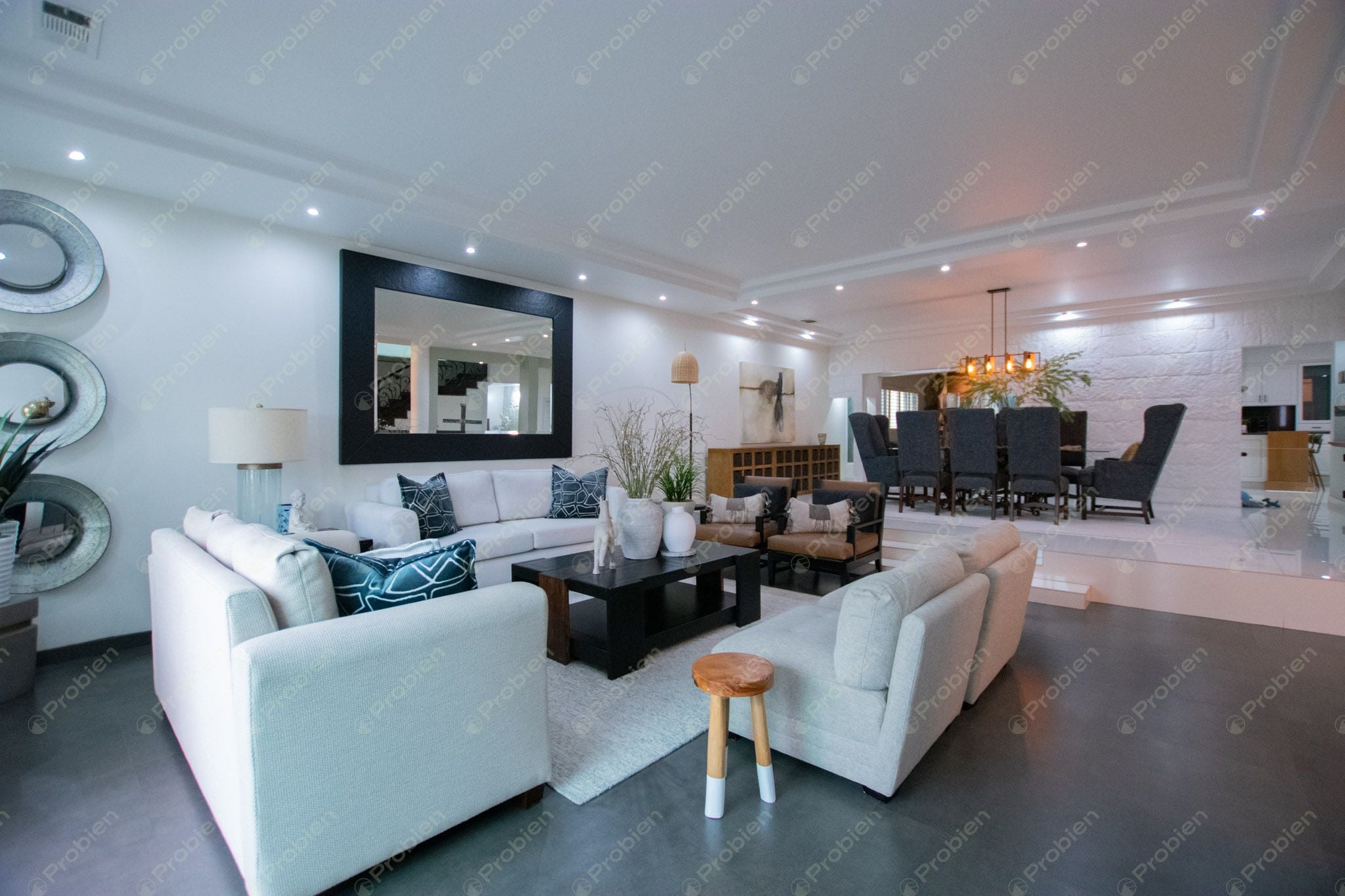 Hermosa Casa en Venta en Puerta de Hierro – Amplia, Iluminada y con Acabados de Lujo - Foto 1 de 40