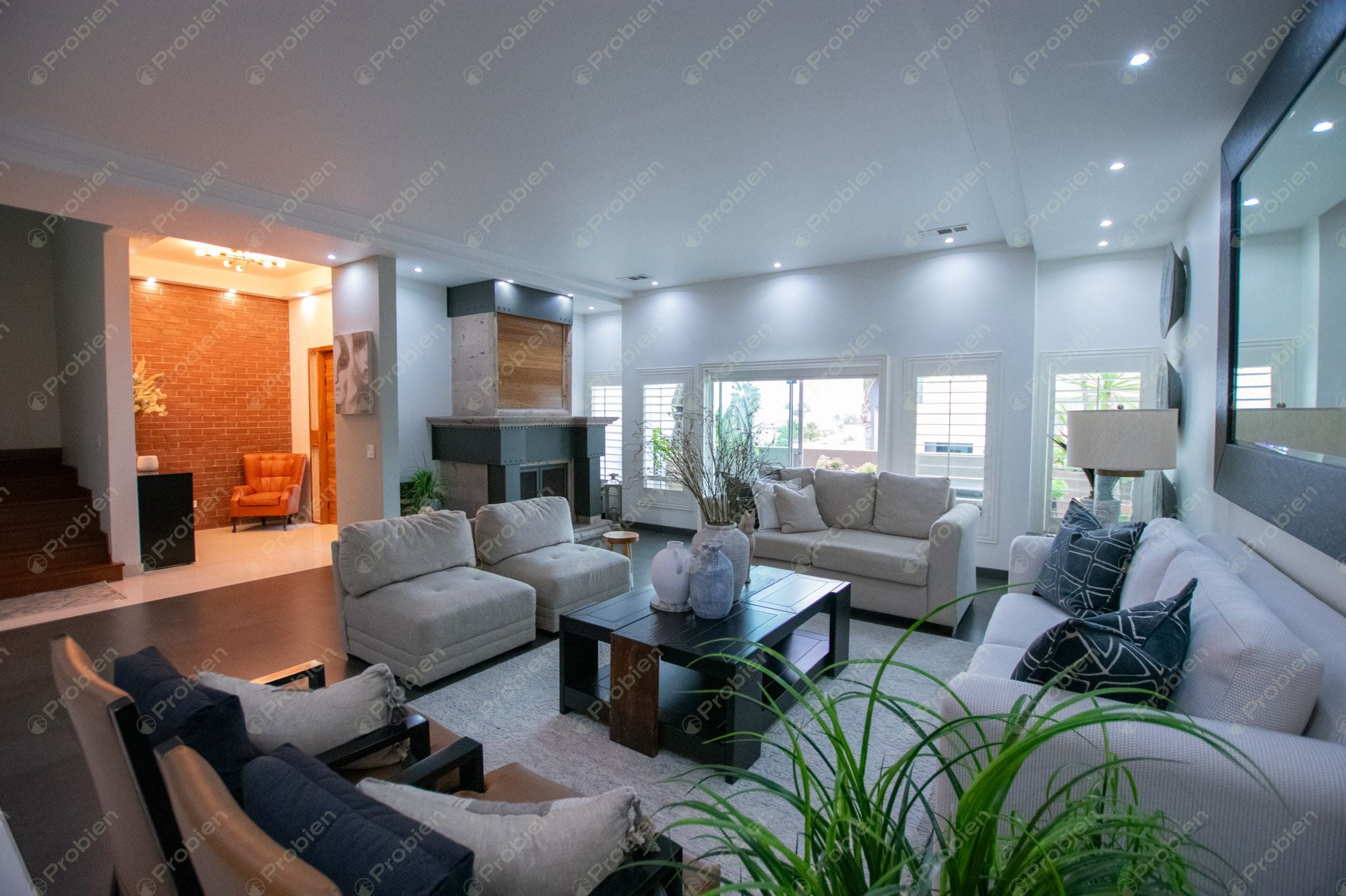 Hermosa Casa en Venta en Puerta de Hierro – Amplia, Iluminada y con Acabados de Lujo - Foto 3 de 40