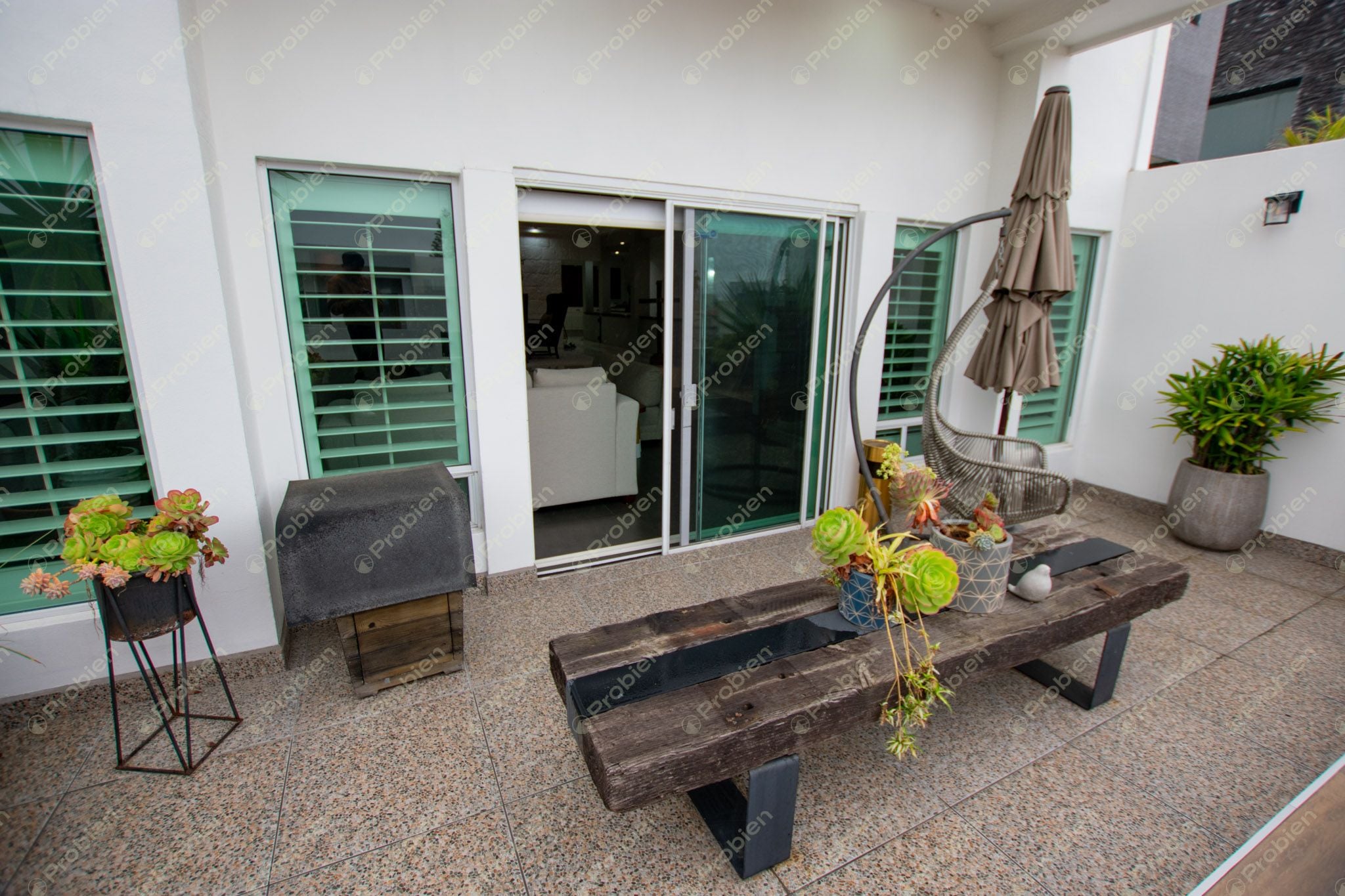 Hermosa Casa en Venta en Puerta de Hierro – Amplia, Iluminada y con Acabados de Lujo - Foto 5 de 40