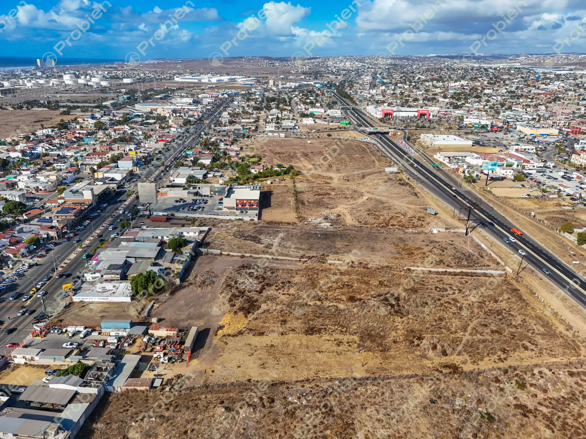 Terreno Comercial en Venta - Rosarito Centro - Foto 2 de 4