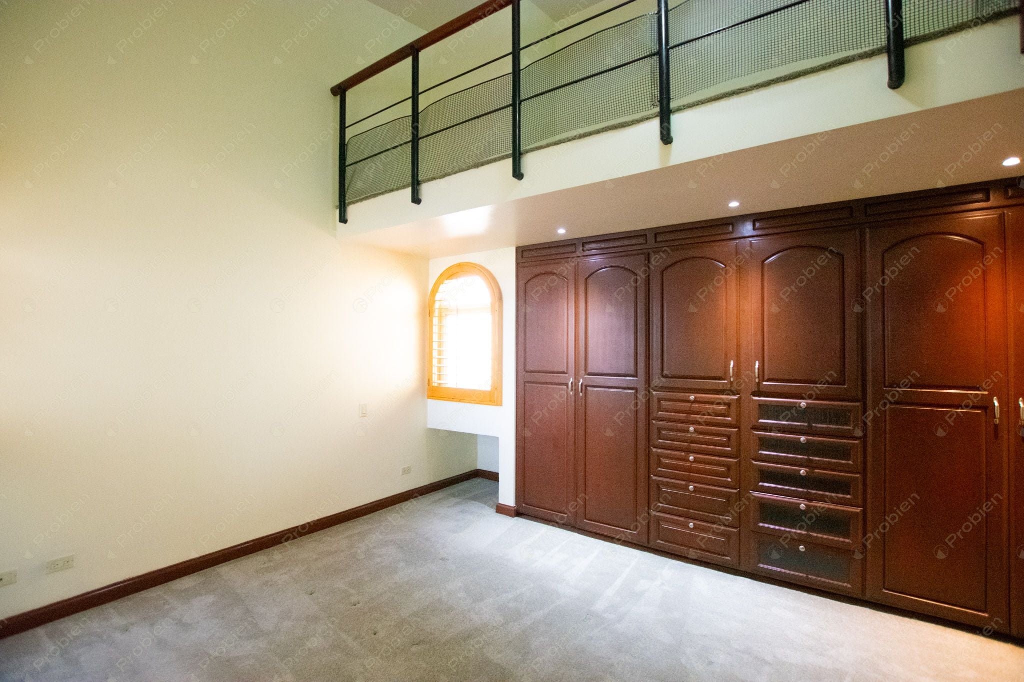 Casa en Venta en Puerta de Hierro – Estilo Californiano en Privada Exclusiva - Foto 20 de 27