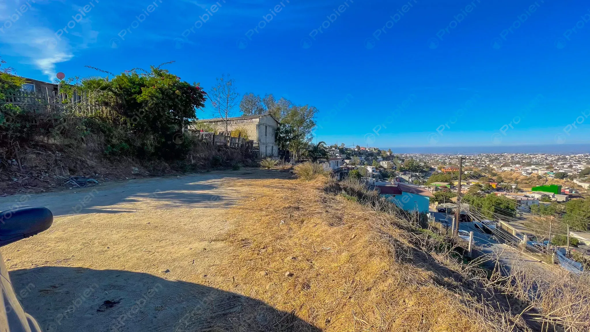 Terreno Comercial en Venta - En Pedregal de Santa Julia - Foto 6 de 8