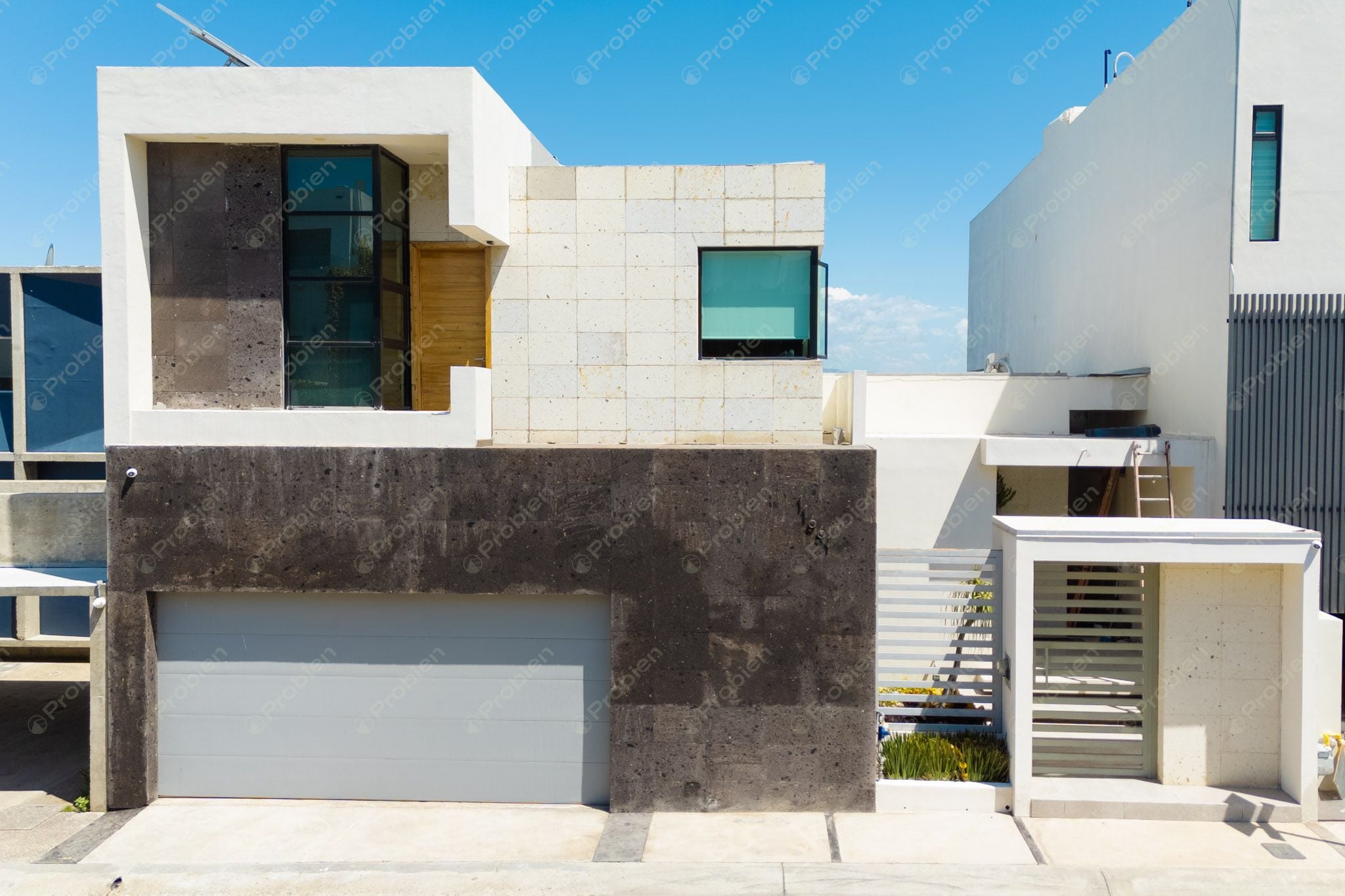 Casa Inteligente en Venta en Hacienda Agua Caliente – Privada Don Juan Eficiencia Energética y Domótica Total - Foto 3 de 22