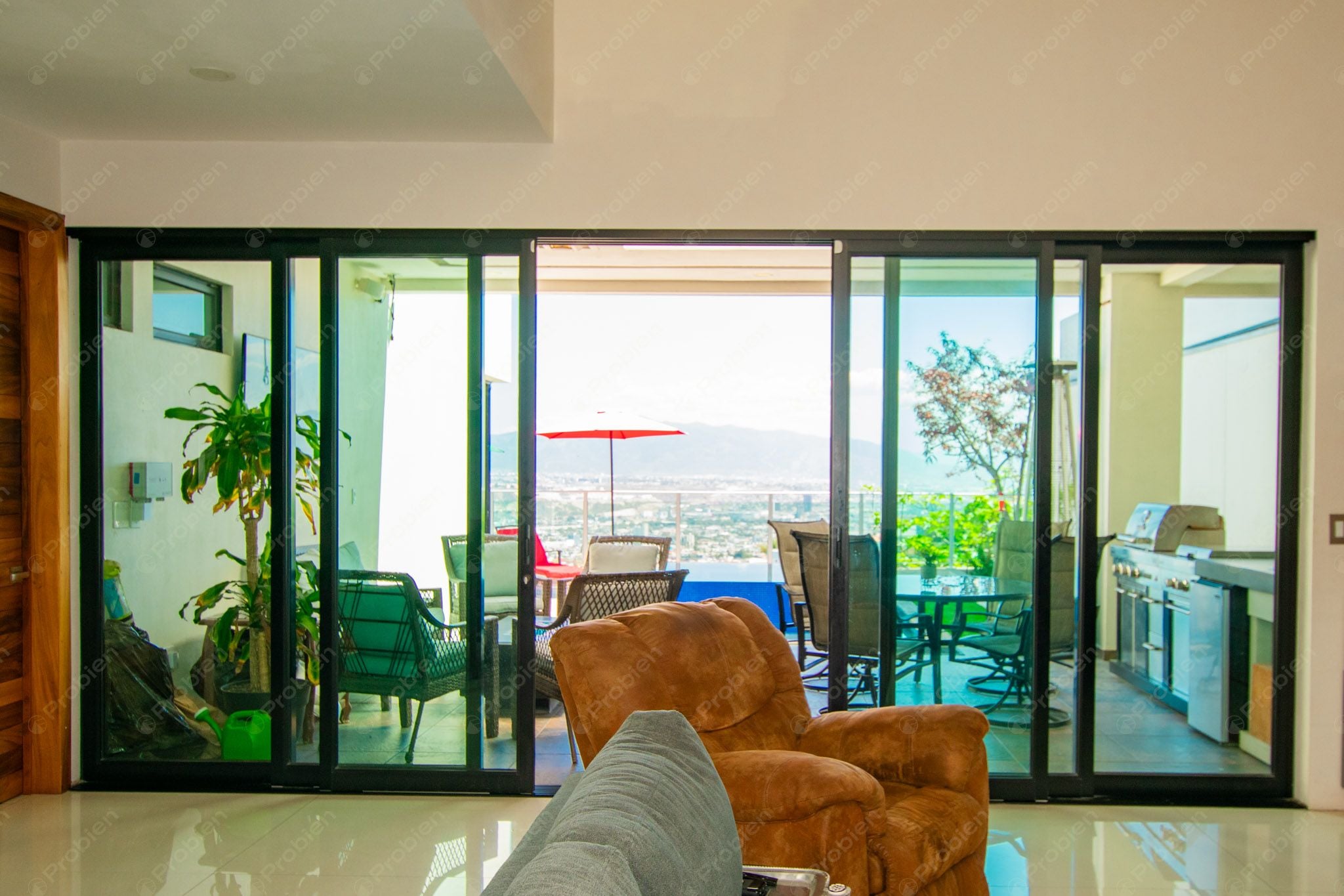 Casa Inteligente en Venta en Hacienda Agua Caliente – Privada Don Juan Eficiencia Energética y Domótica Total - Foto 8 de 22