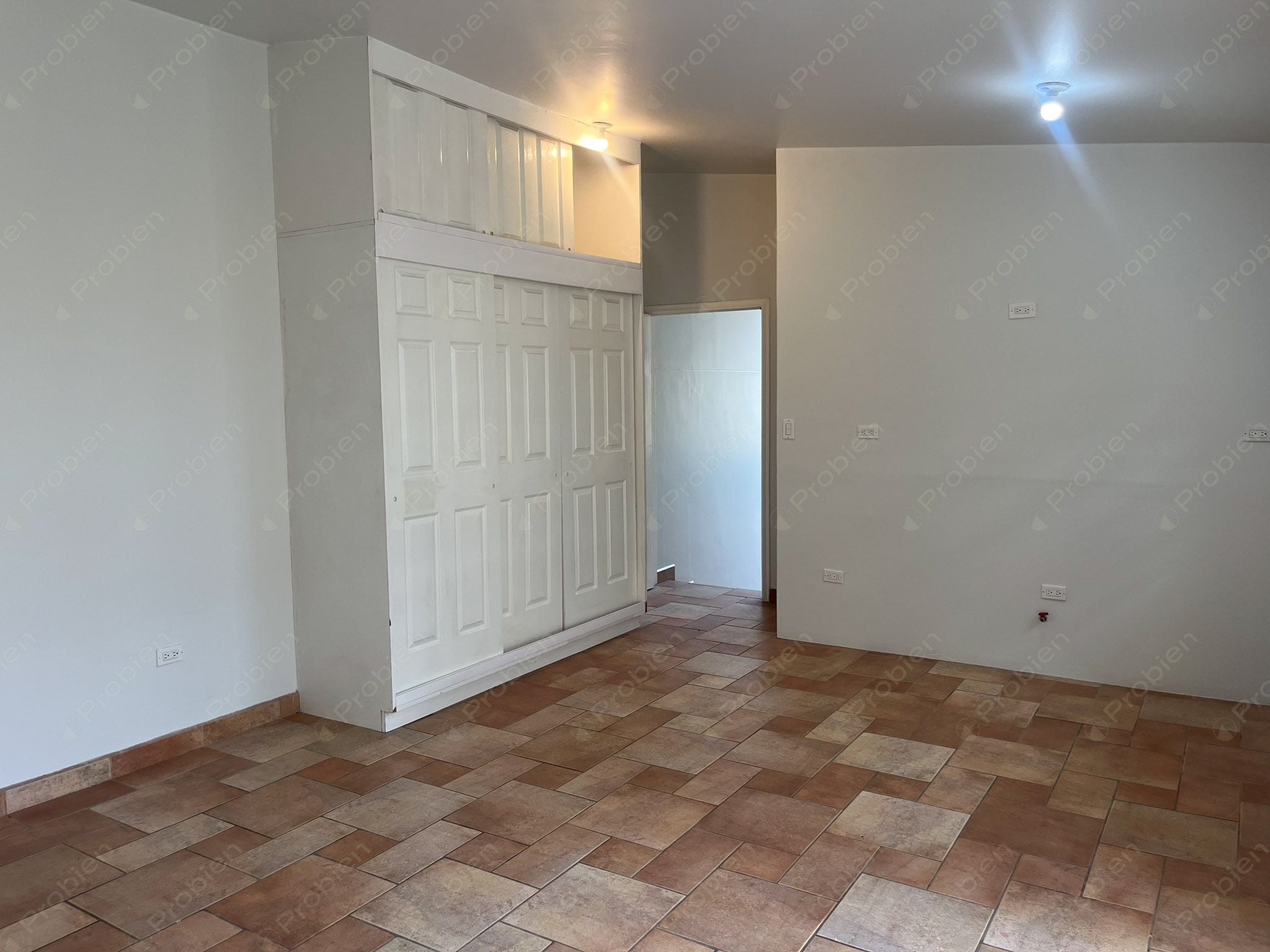 Casa en venta con Vista al Mar en Villamar – 4 Recámaras, Terraza y Patio con Pérgola - Foto 28 de 30