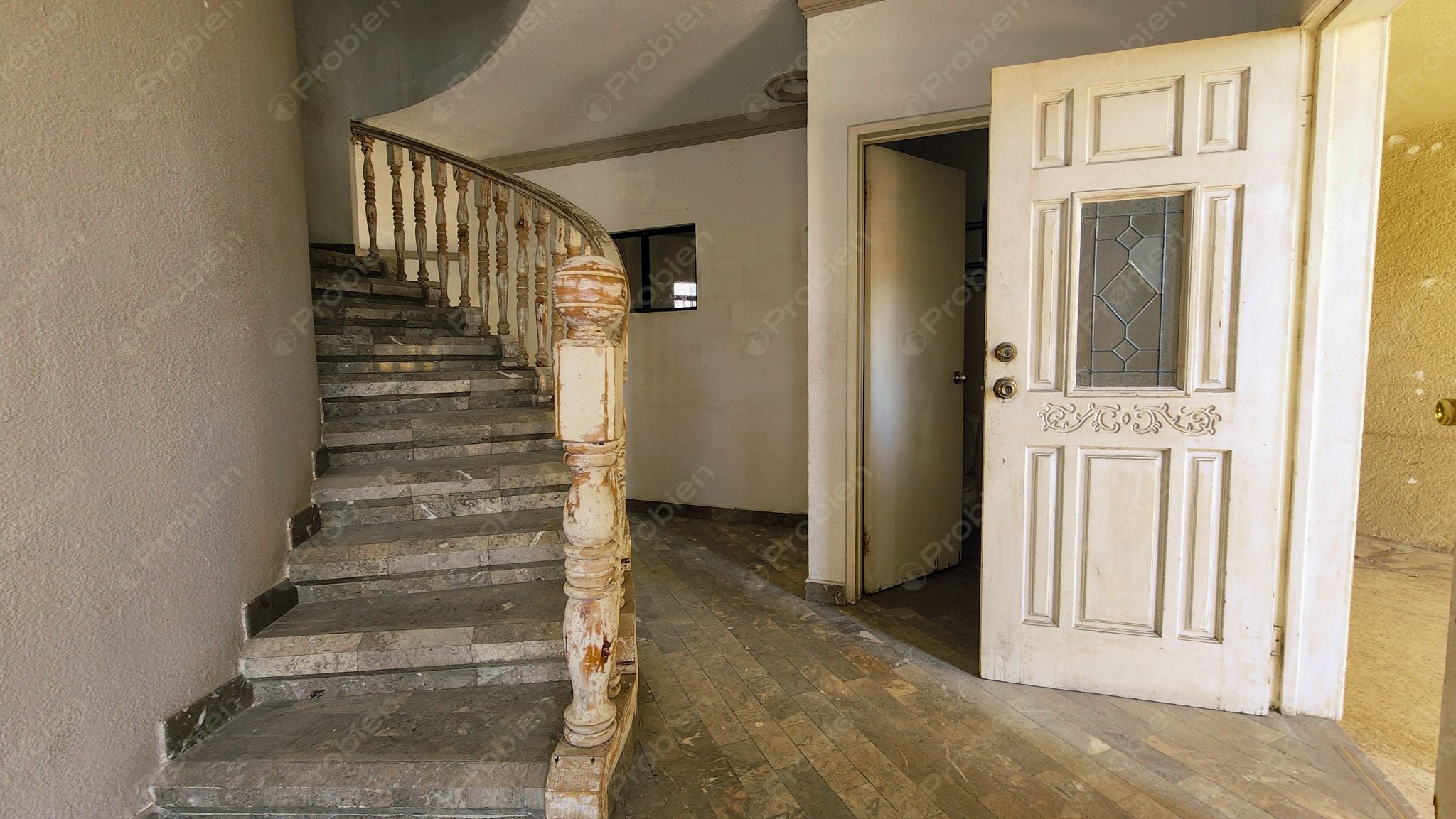 Edificio / Casa en Venta en Guaycura – Ideal para Vivienda o Fundación - Foto 4 de 31