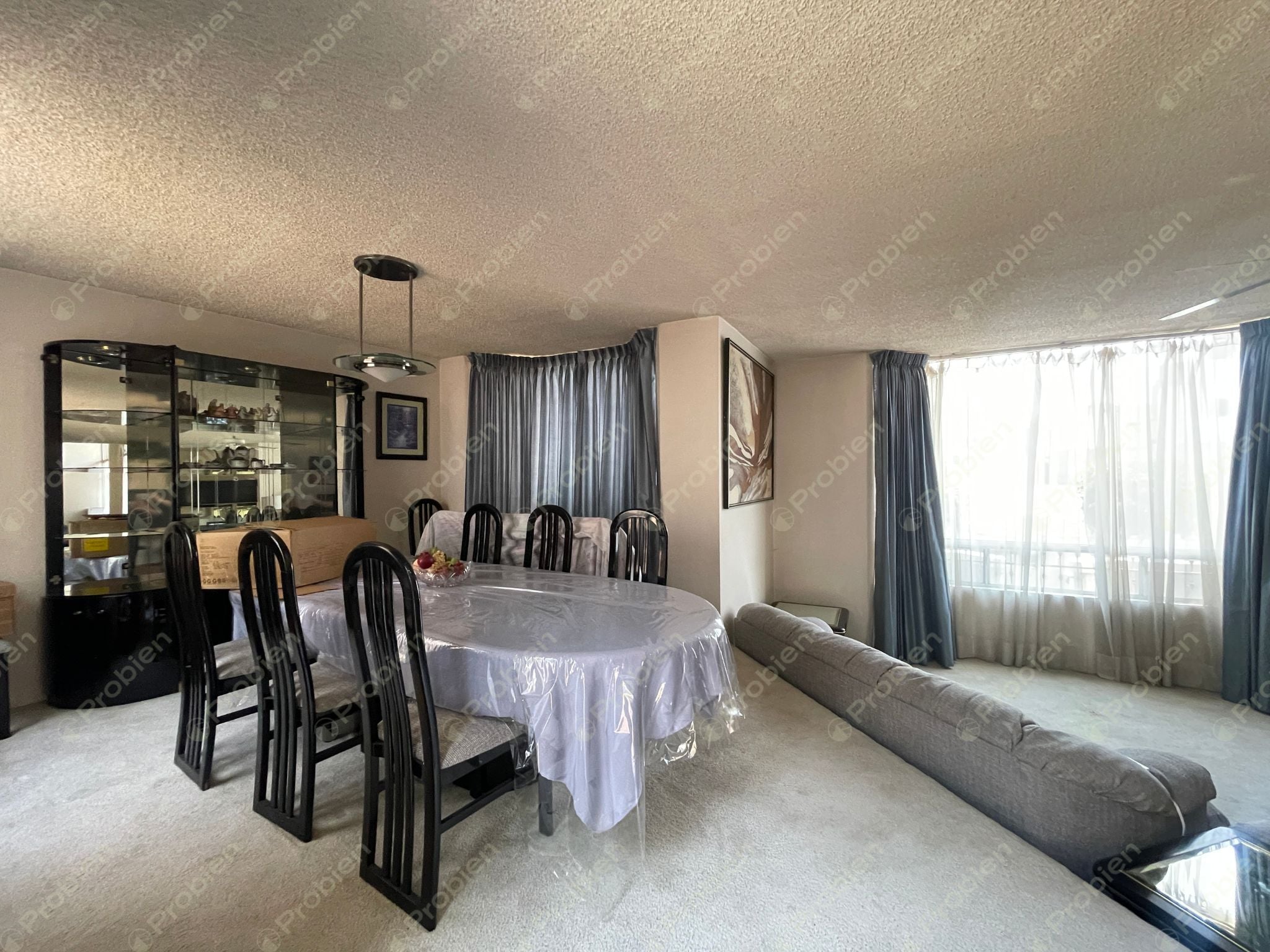 Casa en Venta en Boulevard Las Américas | Amplios Espacios para Remodelar a tu Gusto - Foto 6 de 17