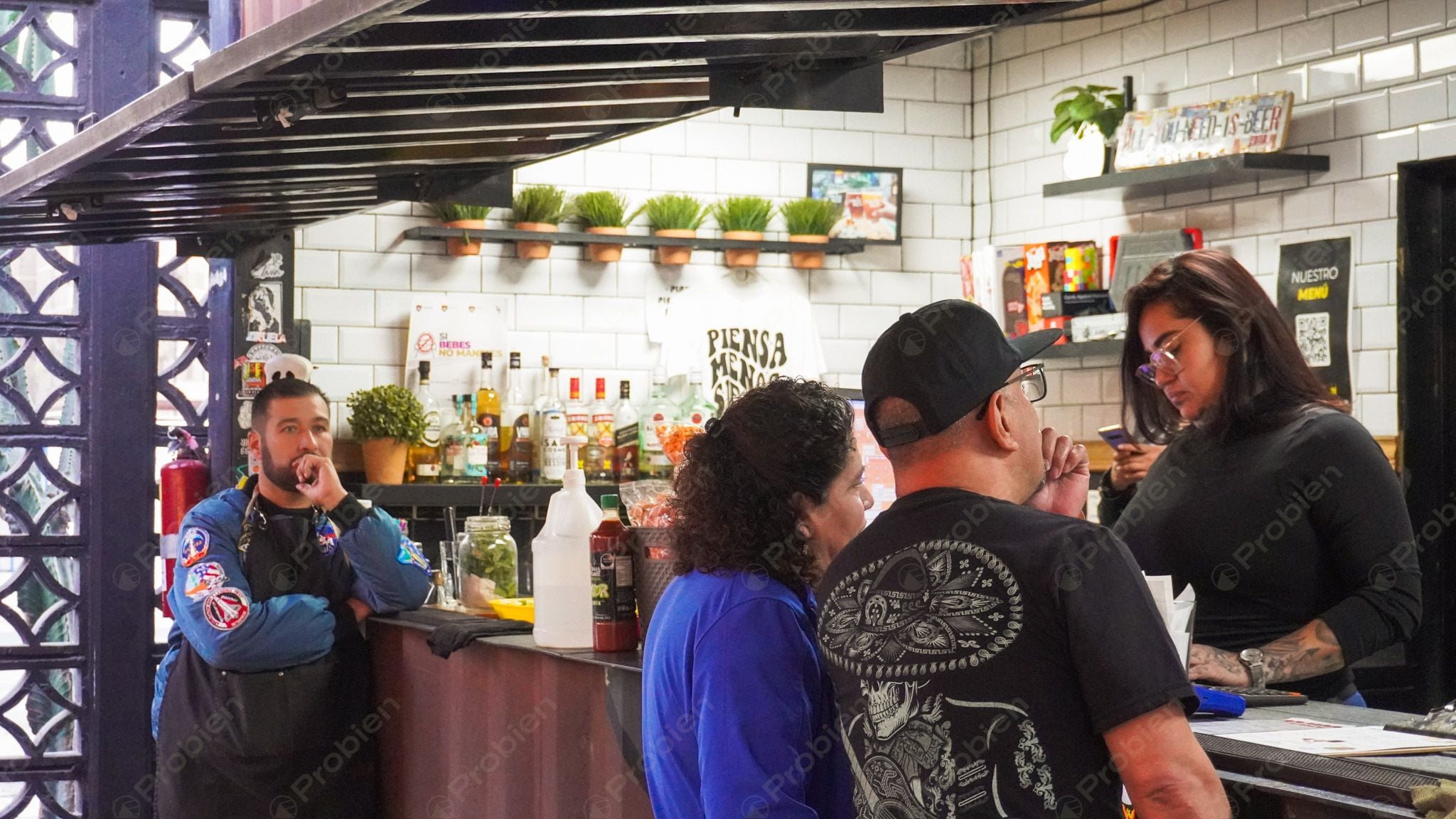 Traspaso de Negocio Mixto en Zona Río – Beer Garden, Food Court y Foro de Eventos - Foto 9 de 13