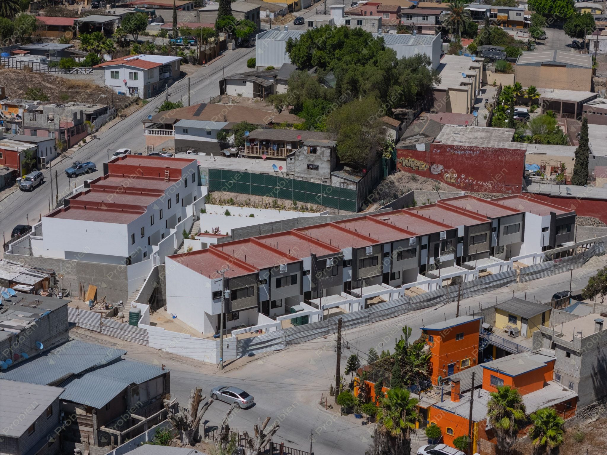 Casas en Venta en Pino Real – 3 Recámaras, 2 Niveles y Excelente Ubicación - Foto 1 de 19