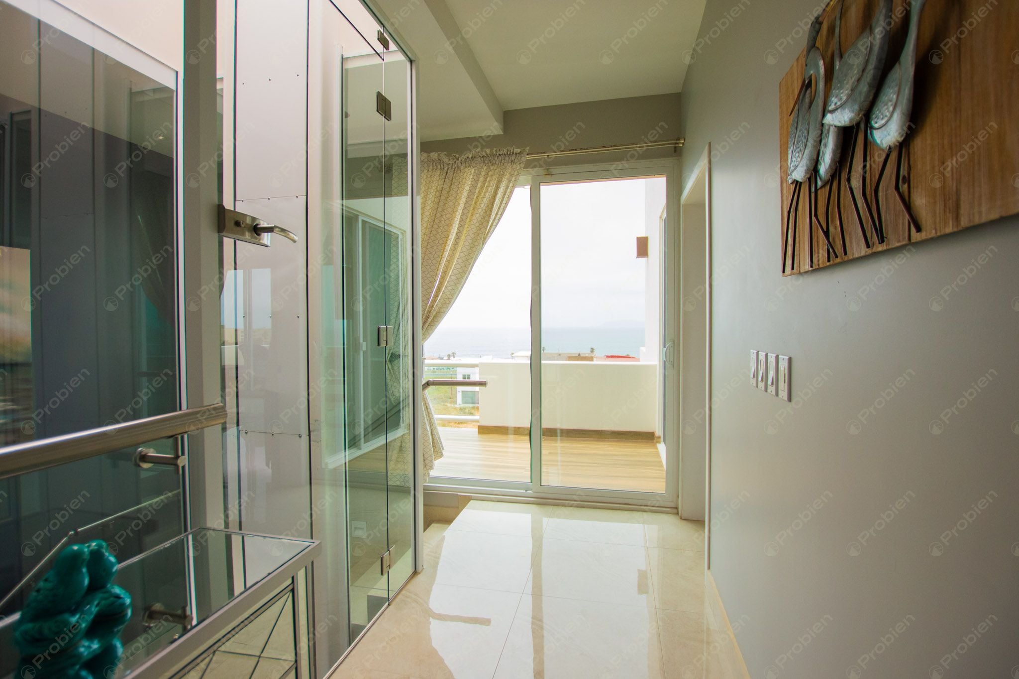 Casa de Lujo en Venta en San Marino – Vista al Mar, Elevador y Acabados Premium - Foto 20 de 36