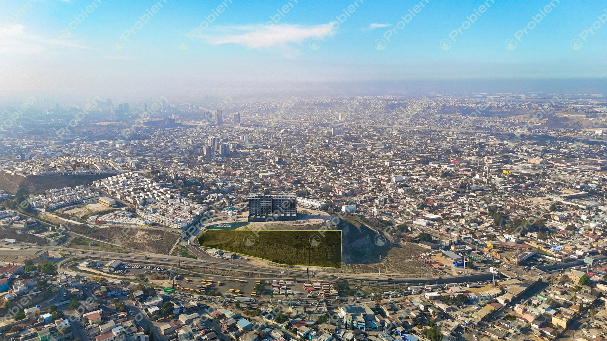 Terreno en Venta en Libramiento Sur - 1.1 ha con Potencial Residencial y Comercial - Foto 14 de 24