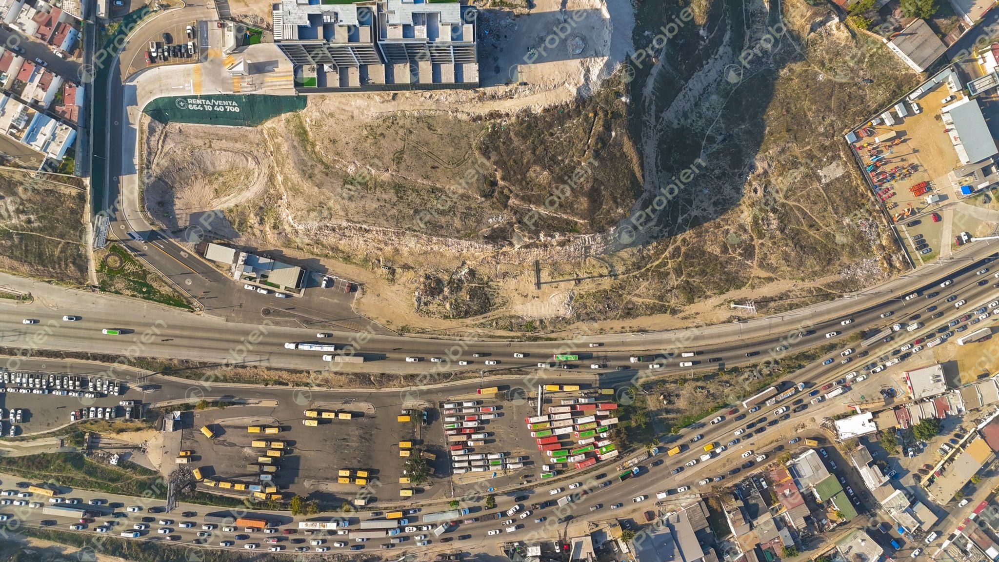 Terreno en Venta en Libramiento Sur - 1.1 ha con Potencial Residencial y Comercial - Foto 10 de 24