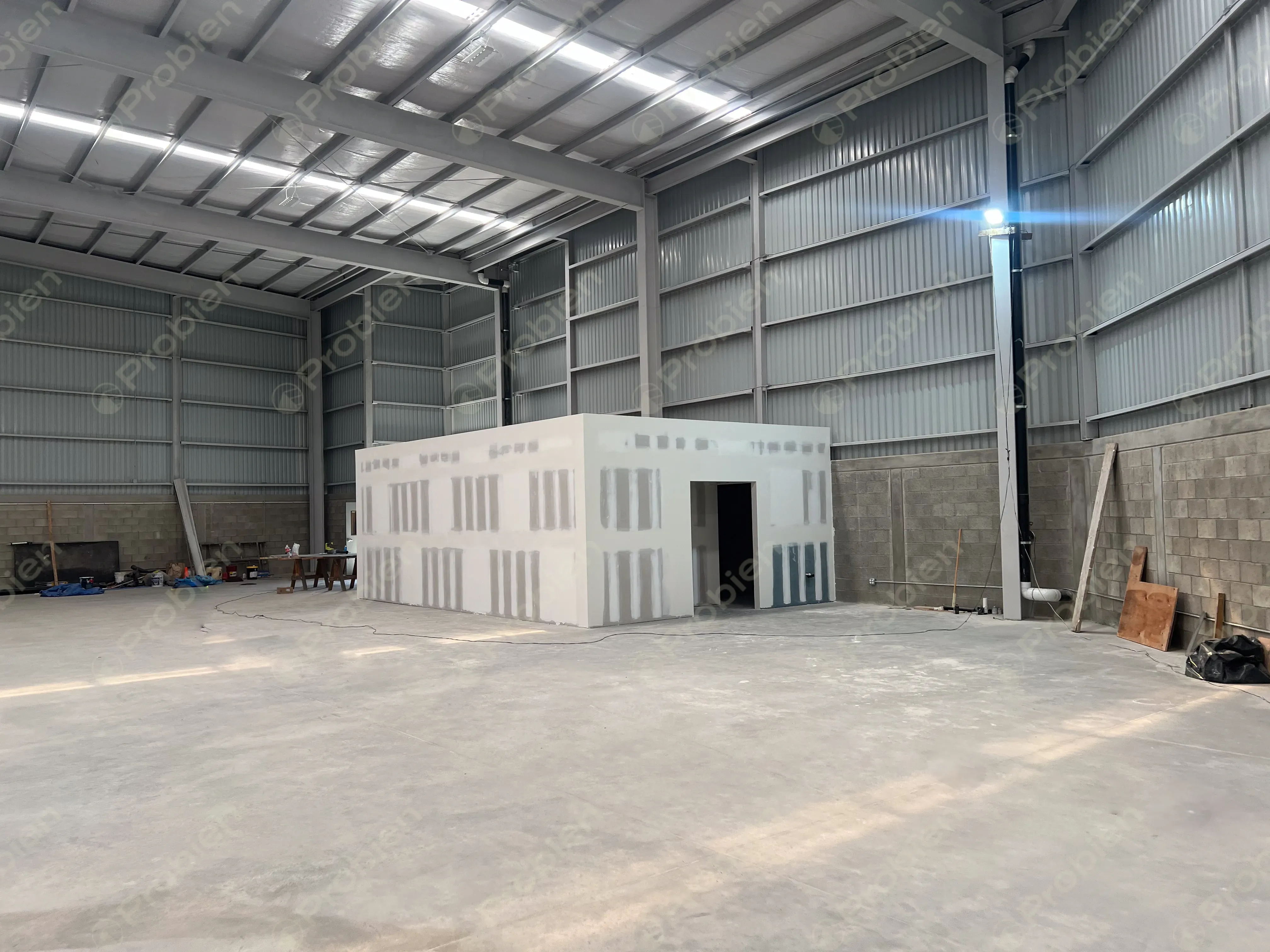 Nave industrial en Renta con conectividad hacia Libramiento Sur - Foto 3 de 16