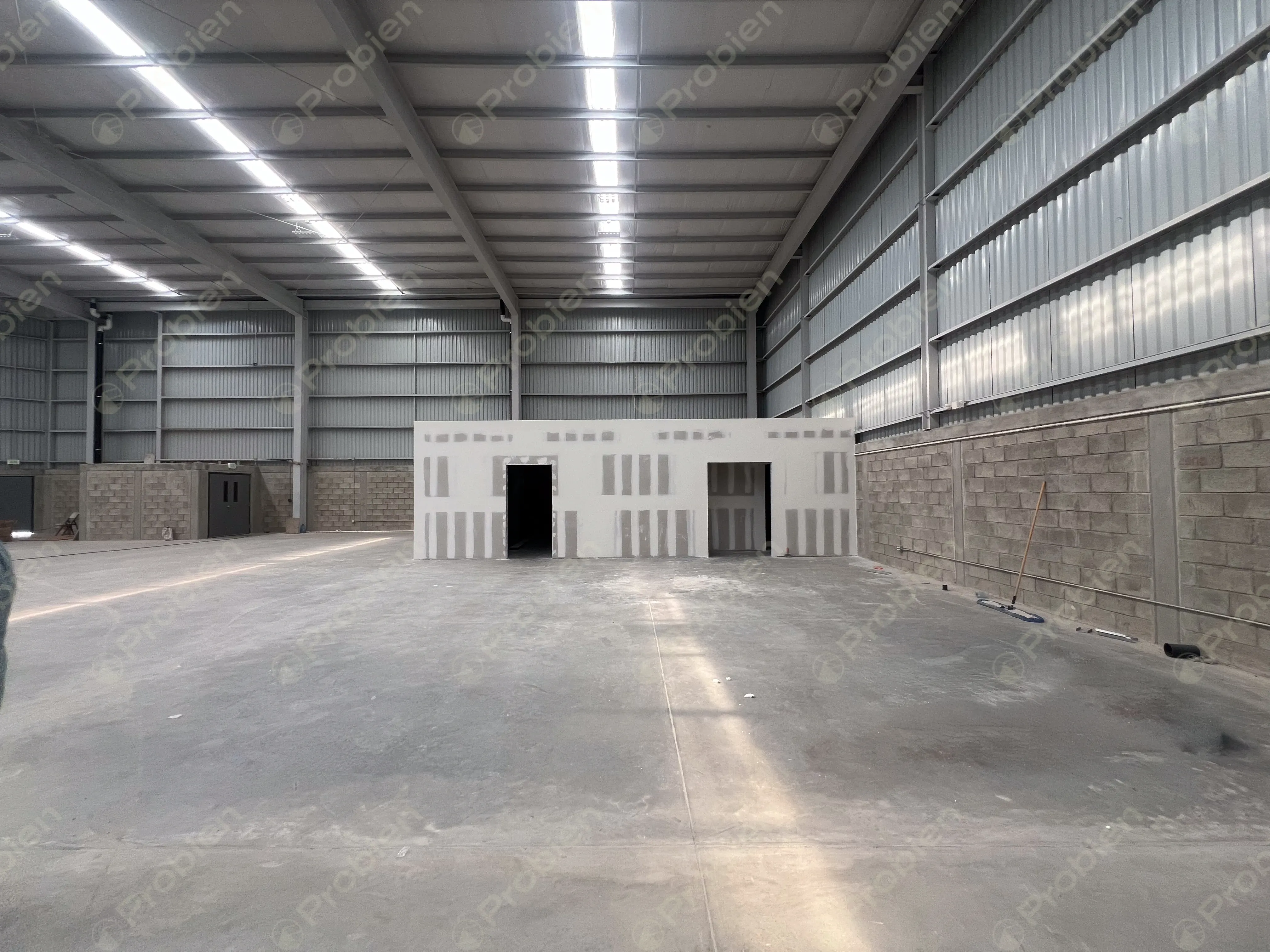 Nave industrial en Renta con conectividad hacia Libramiento Sur - Foto 14 de 16