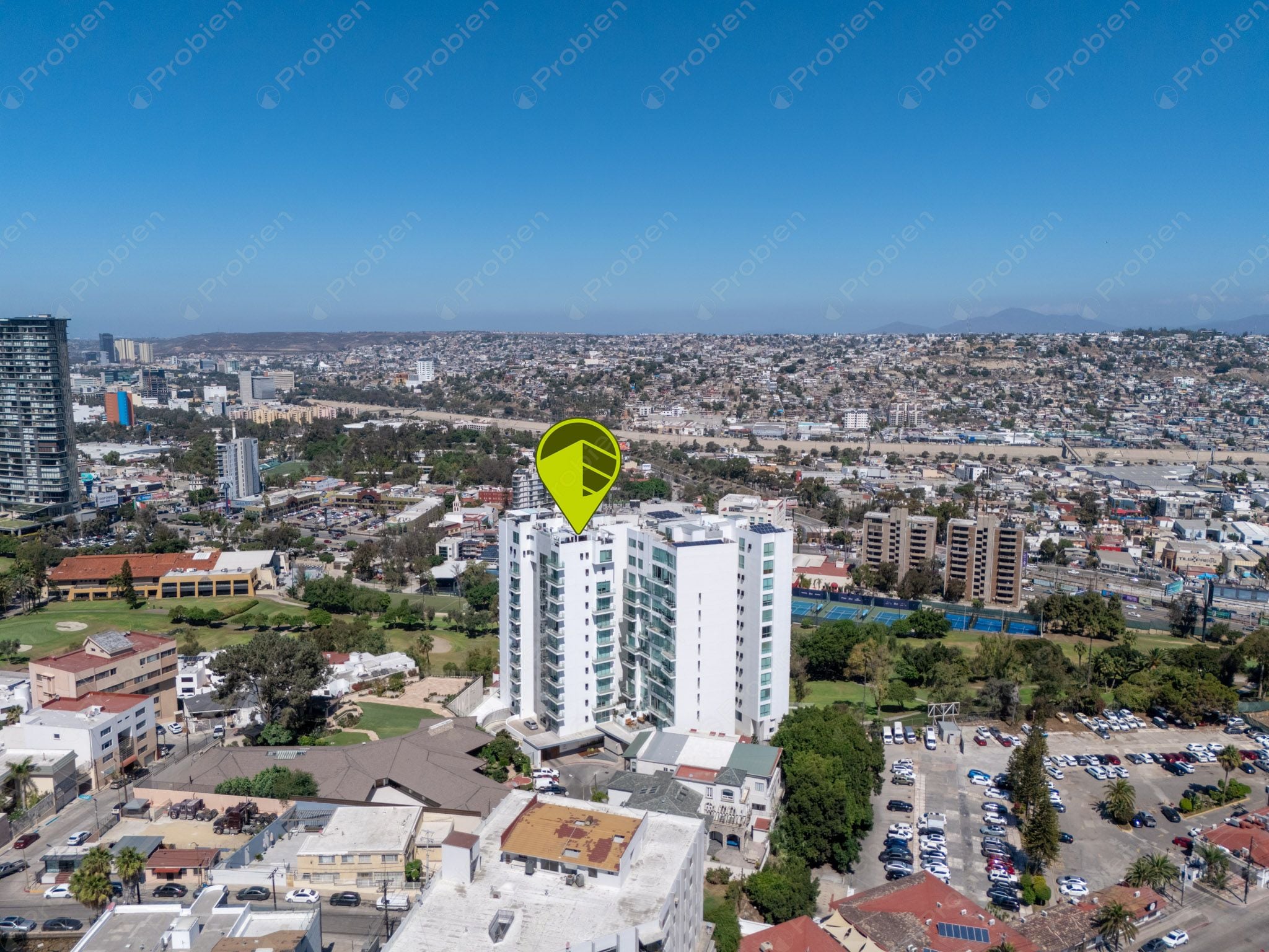 Penthouse Amueblado en Renta con Vista al Campo de Golf en Chapultepec Este – Diseño y Confort de Lujo - Foto 1 de 21