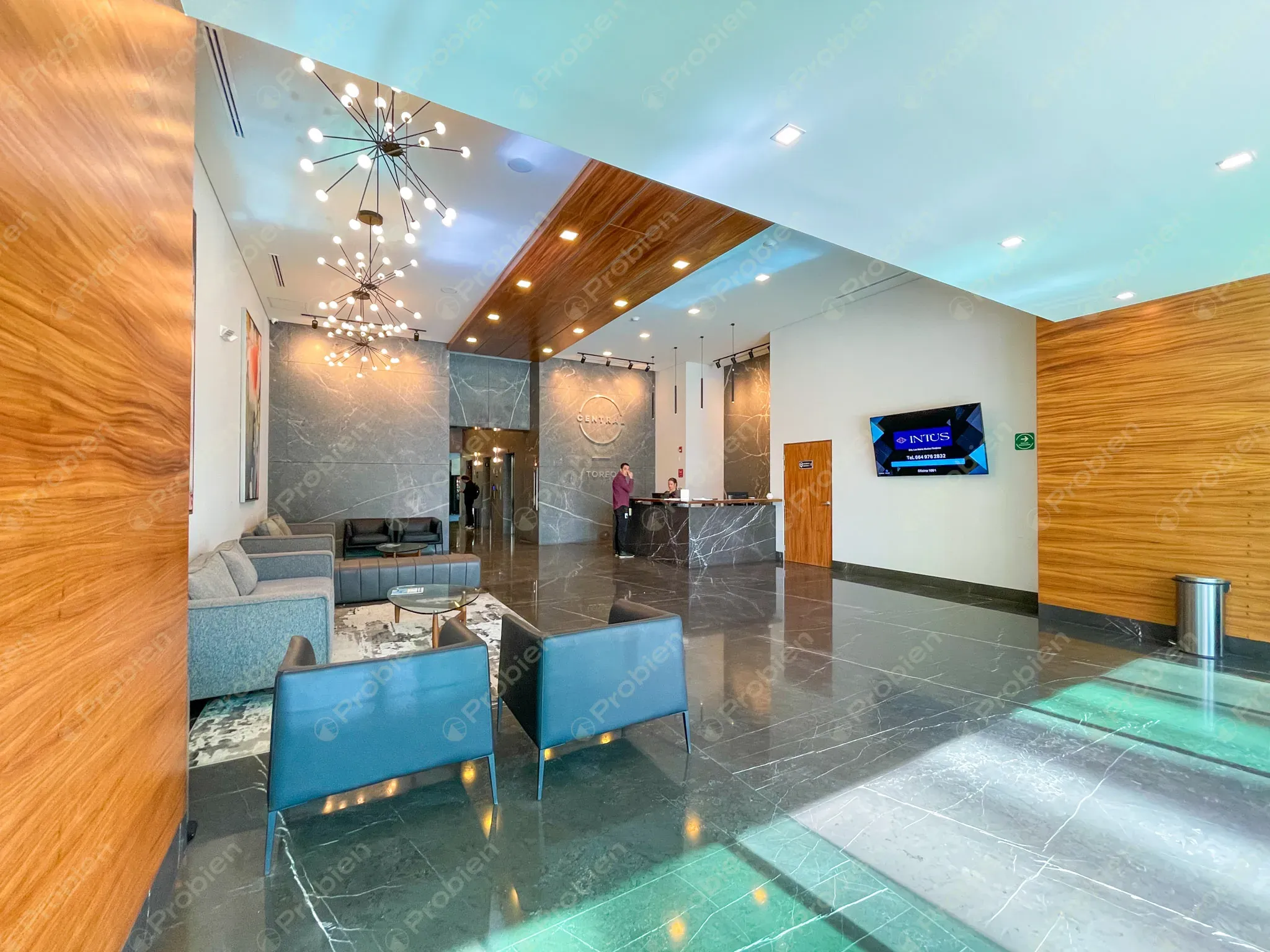 Consultorio médico en renta - Plaza Toreo City Complex Blvd. Agua Caliente - Foto 1 de 25