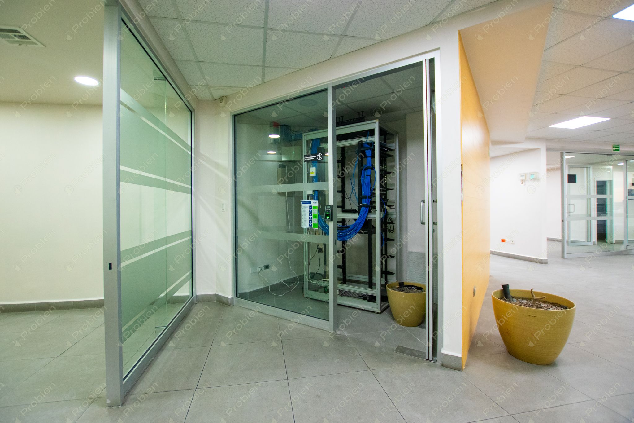 Oficina en venta en Zona Río, Tijuana, sobre Av. Luis Cabrera - Foto 18 de 20