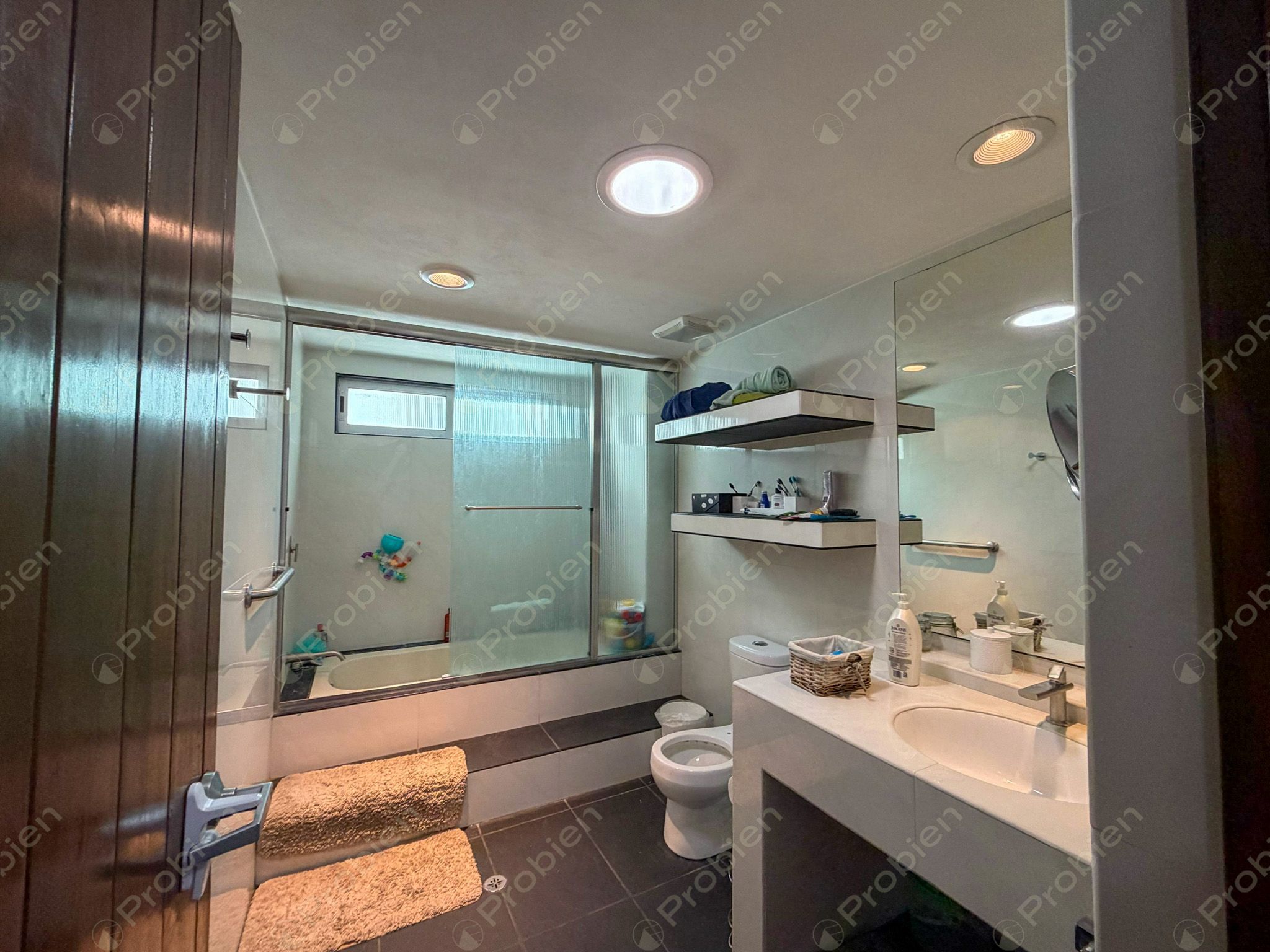 Casa en venta en Real del Mar Sección Brisas, residencia de 3 niveles cerca del mar en Tijuana - Foto 14 de 27