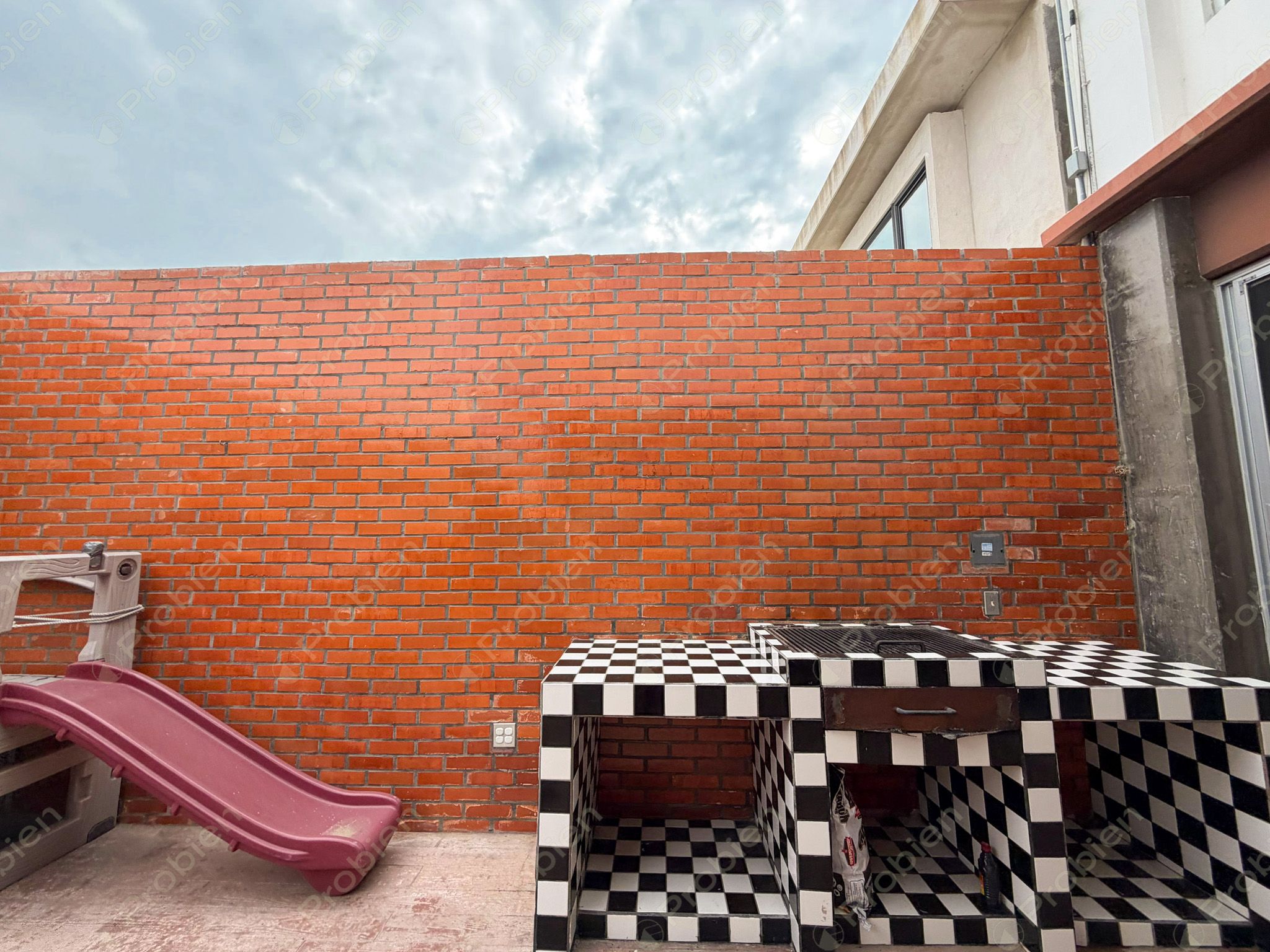 Casa en venta en Real del Mar Sección Brisas, residencia de 3 niveles cerca del mar en Tijuana - Foto 23 de 27