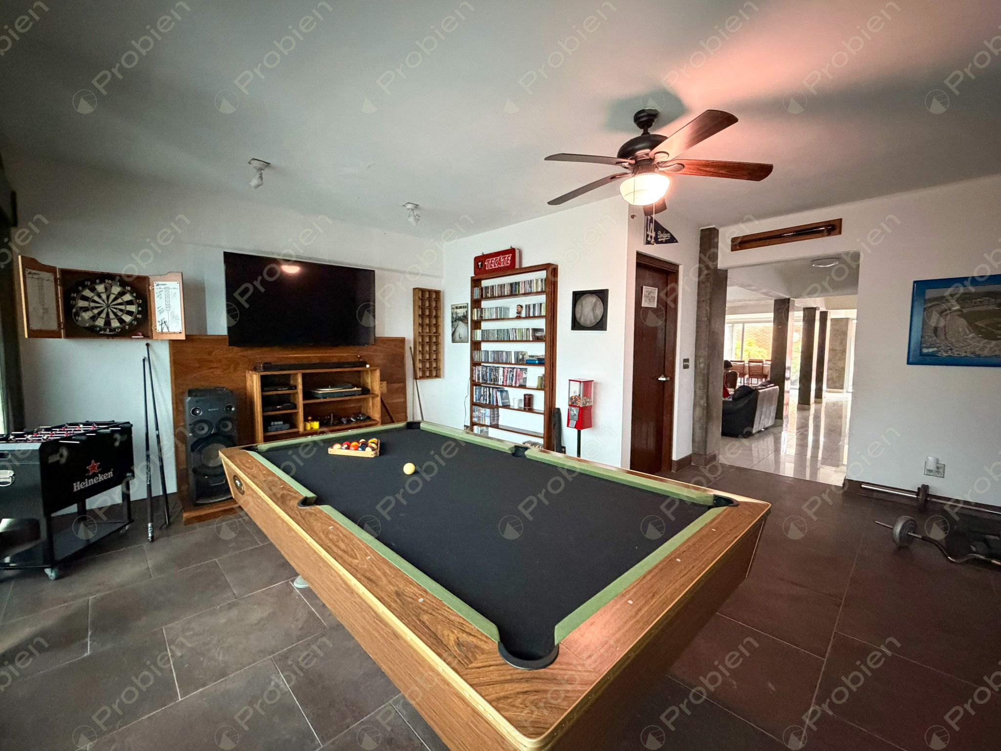 Casa en venta en Real del Mar Sección Brisas, residencia de 3 niveles cerca del mar en Tijuana - Foto 8 de 27