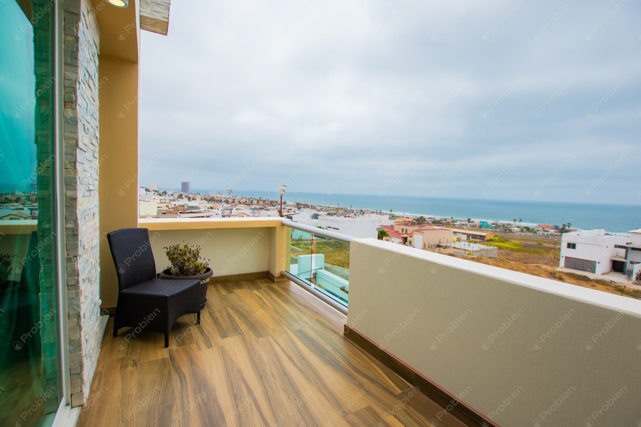 Casa de Lujo en Venta en San Marino – Vista al Mar, Elevador y Acabados Premium - Foto 20 de 37