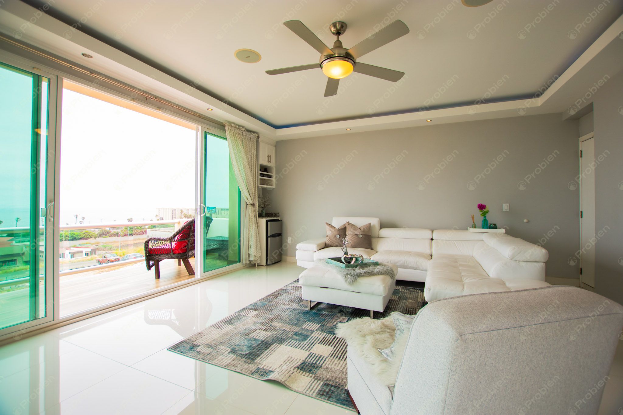 Casa de Lujo en Venta en San Marino – Vista al Mar, Elevador y Acabados Premium - Foto 21 de 37